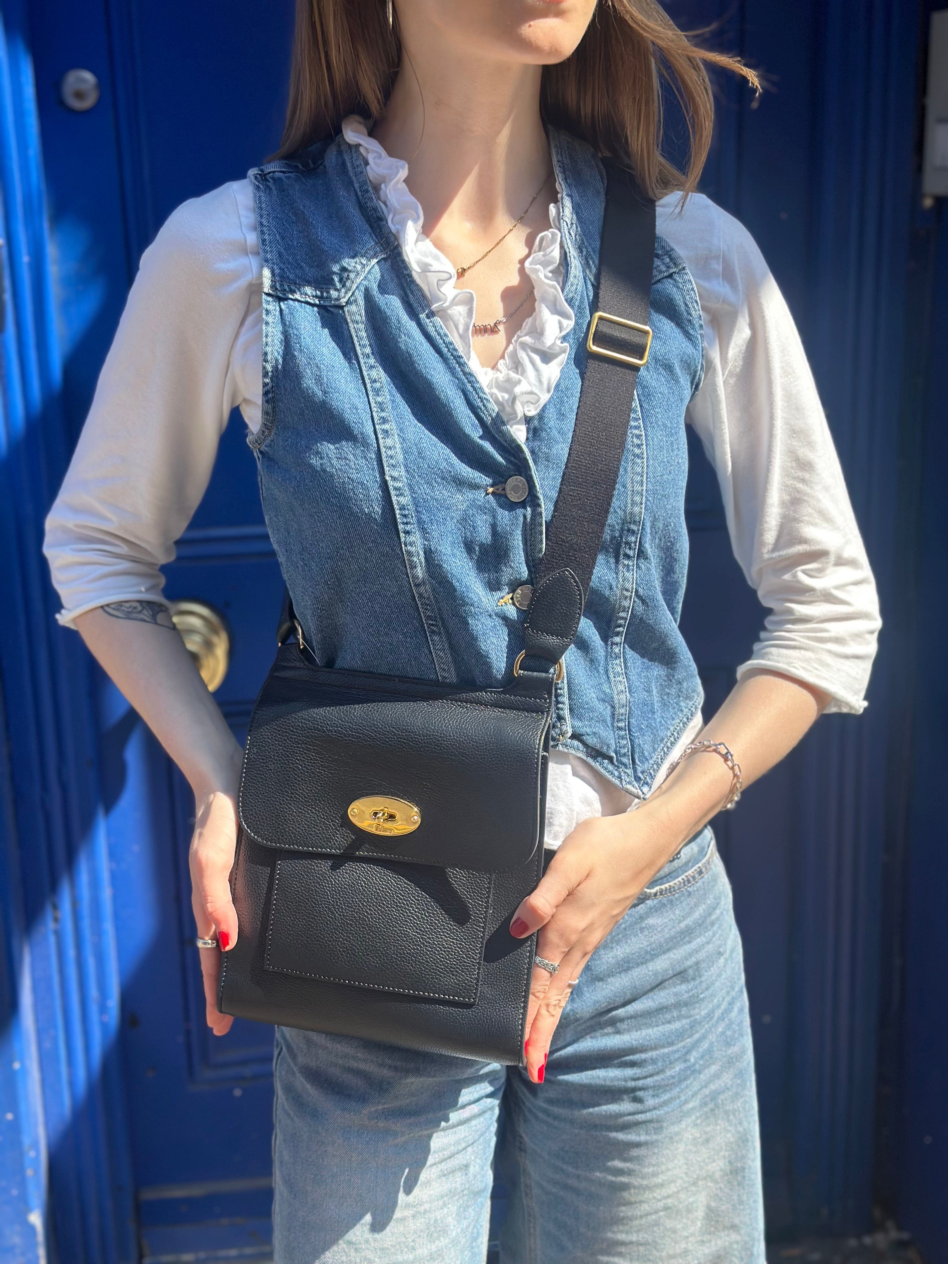 Mulberry Black Leather Medium Antony Crossbody