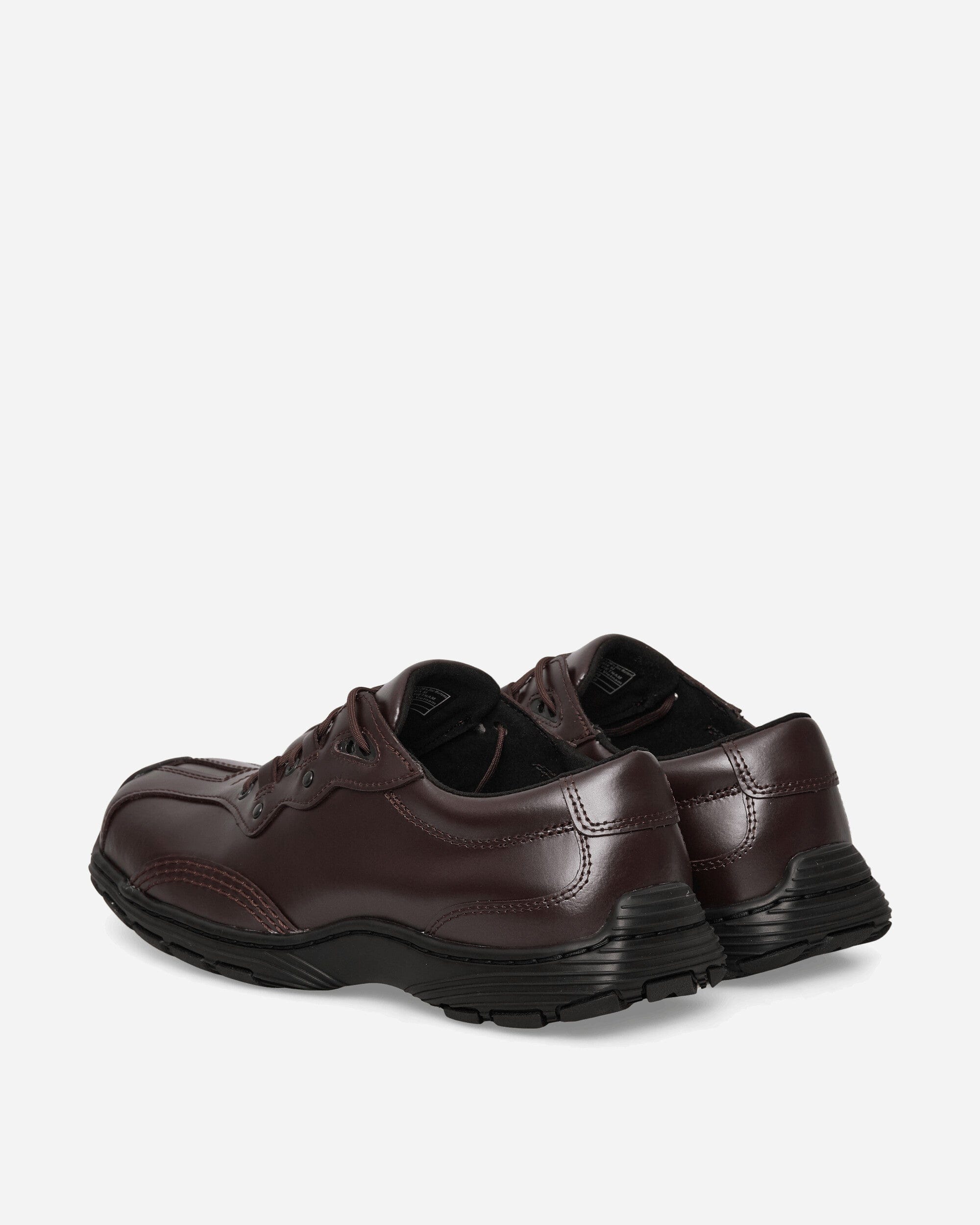 Dr. Martens Aurix 5 - Eye Shoes Oxblood