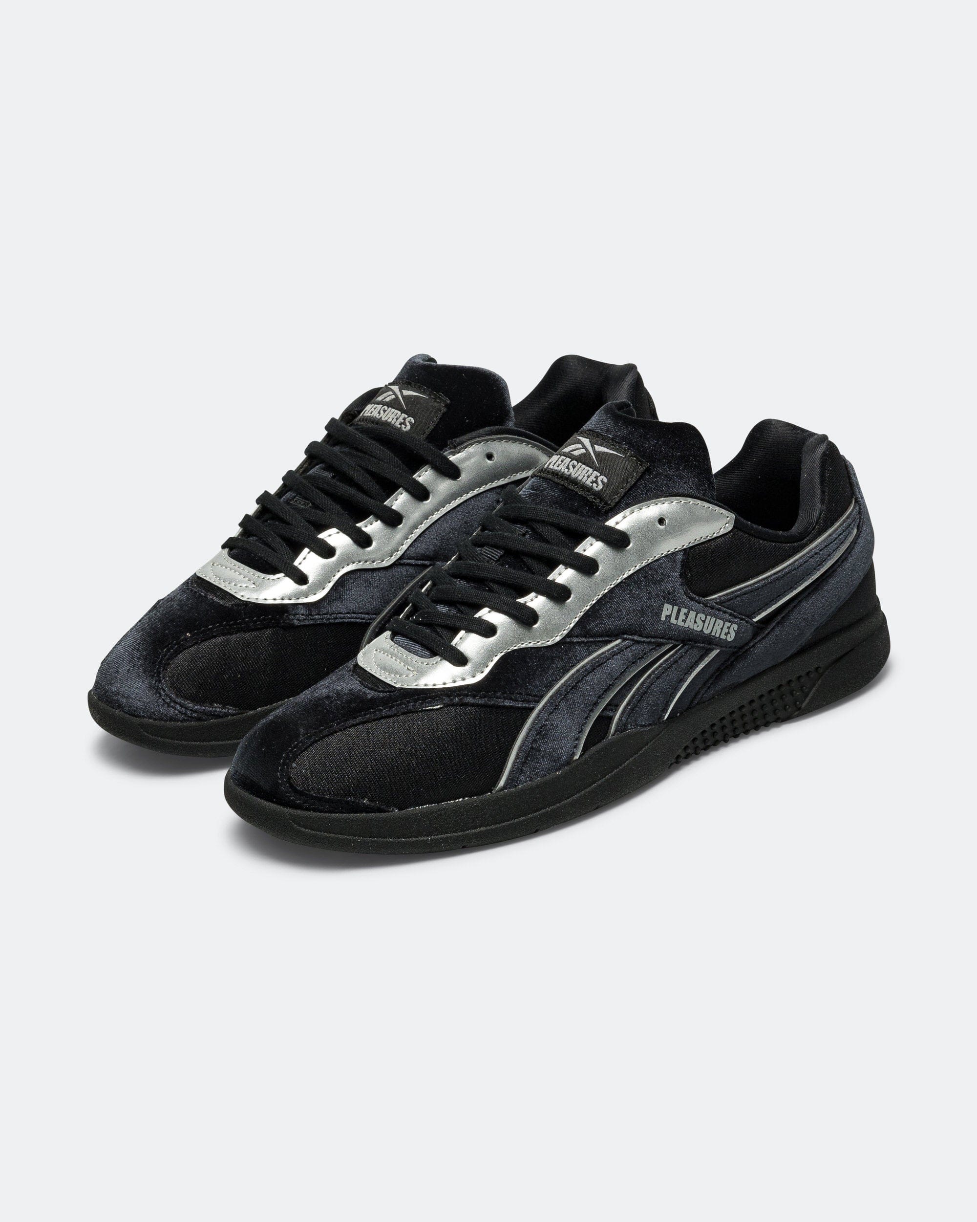 Reebok Hammer Street x PLEASURES - Black/Silver
