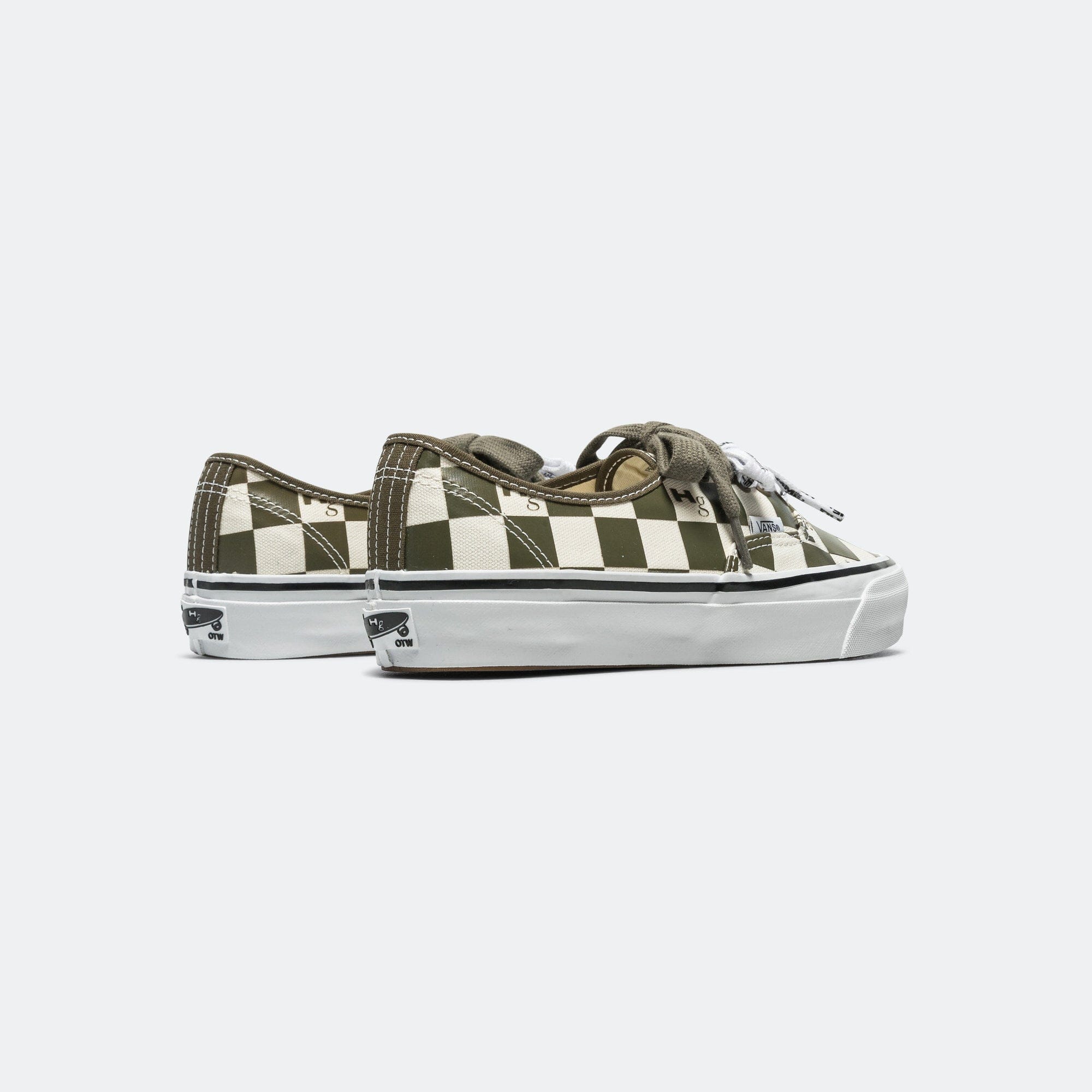 Vans Authentic 44 x Homme Girls - Dark Olive