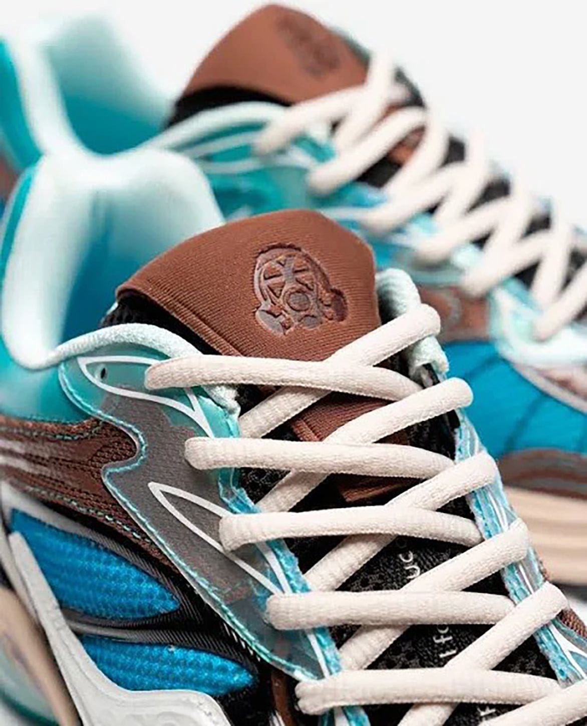 Saucony FOOT PATROL x SAUCONY PROGRID OMNI 9 - BLUE / BROWN