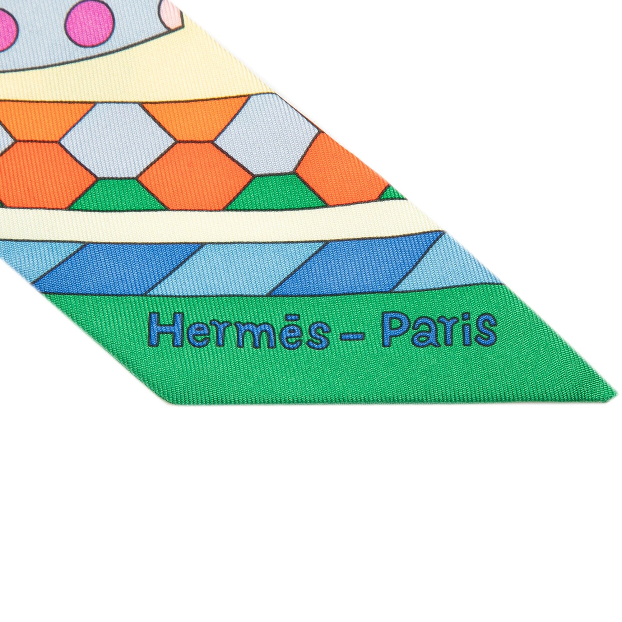 Hermès Les Murmures De La Foret Silk Twilly Scarf