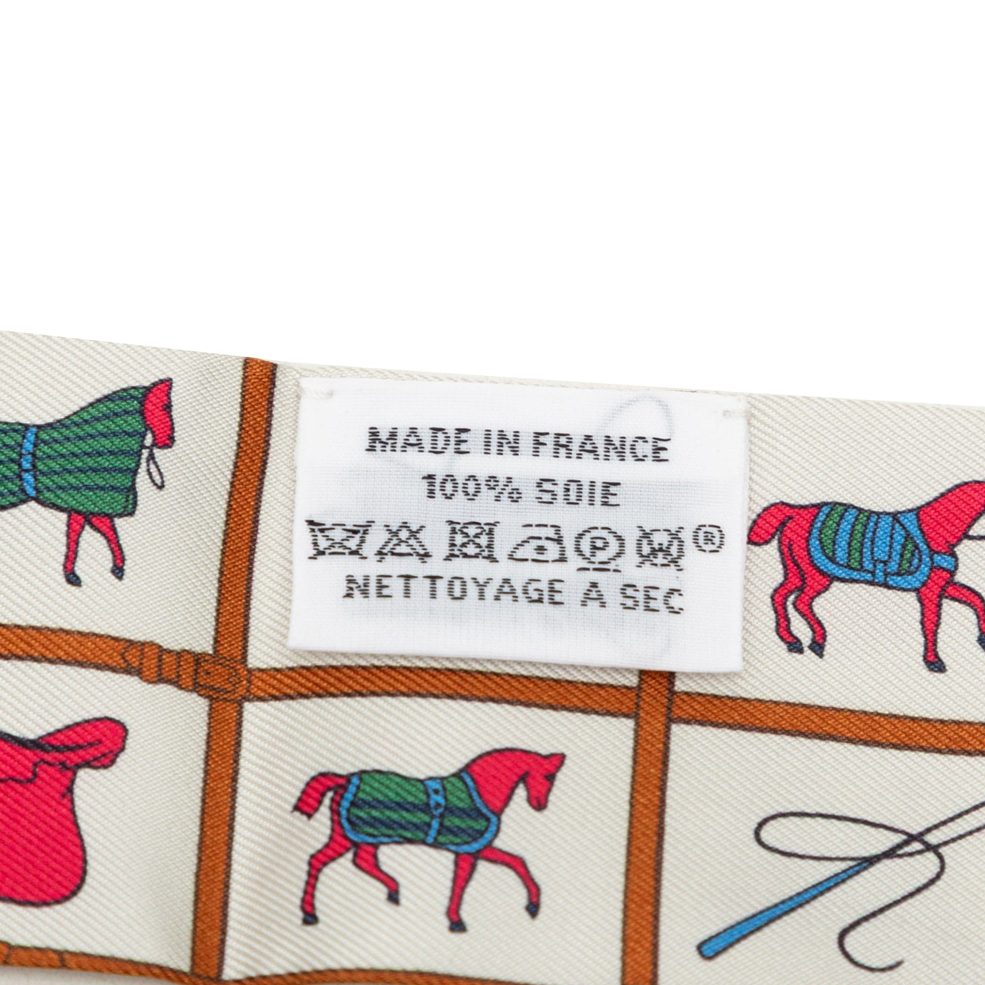 Hermès Couvertures et Tenues de Jour Silk Twilly Scarf