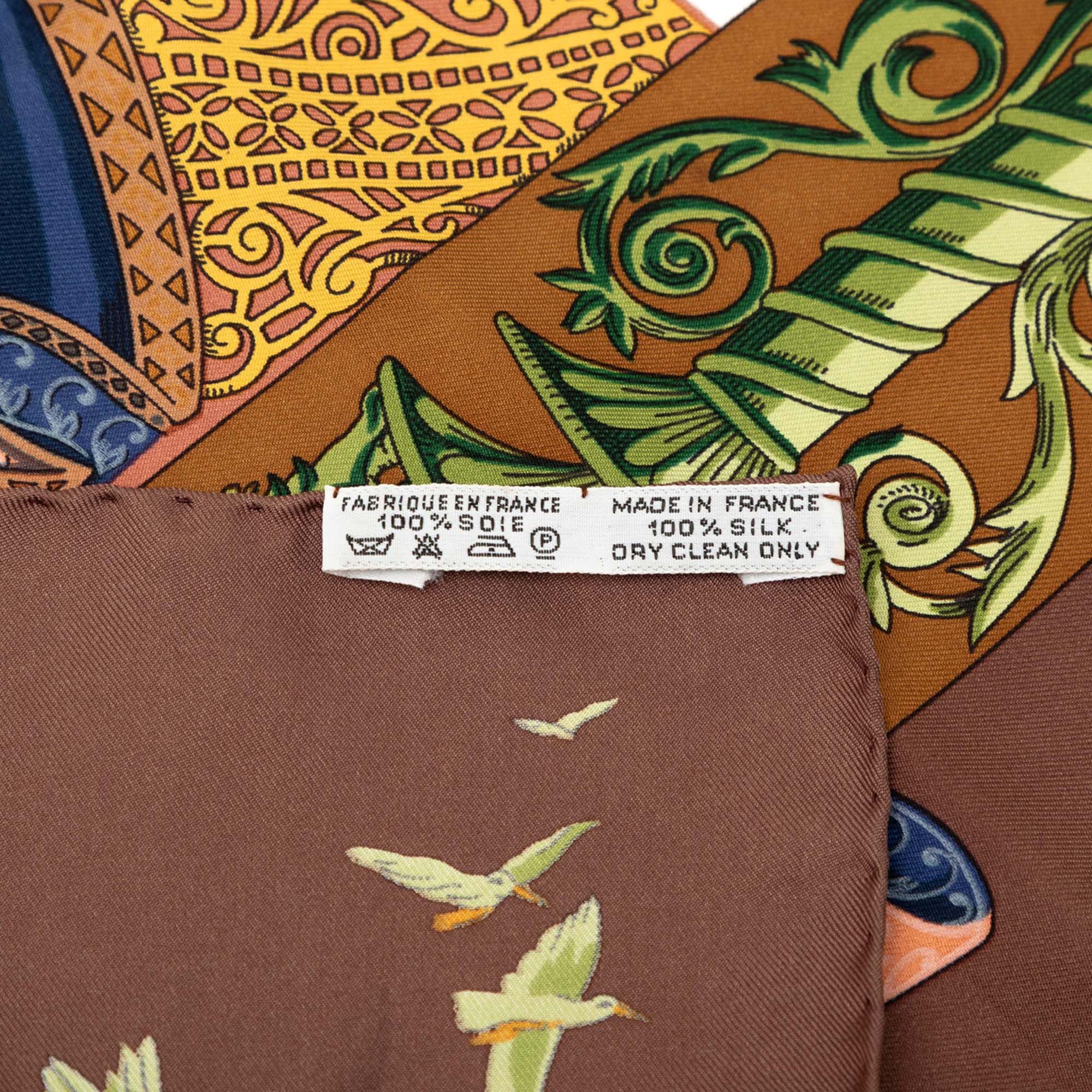Hermès L Atlantide Silk Scarf 90