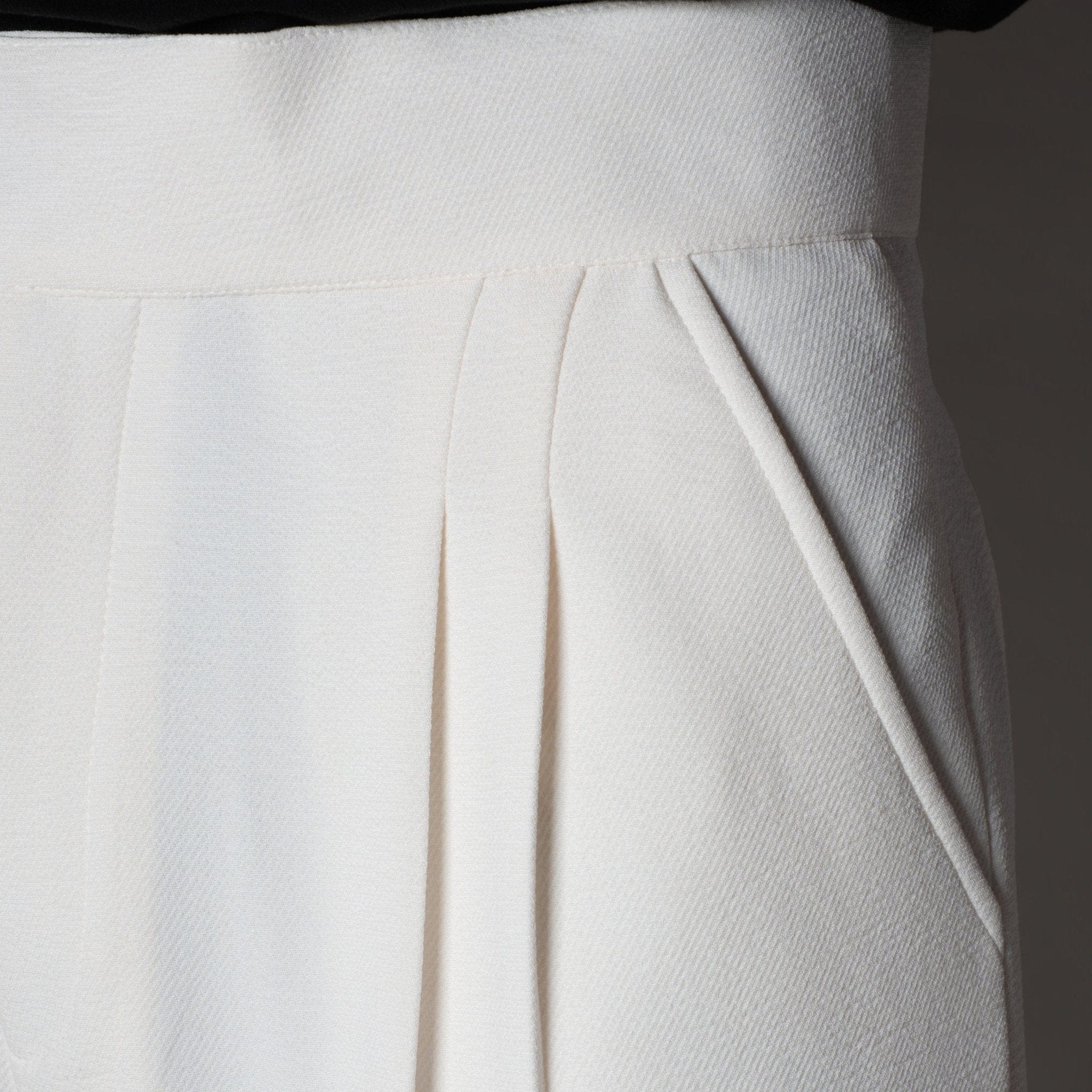 OFF - WHITE SINGLE BUTTON TROUSER