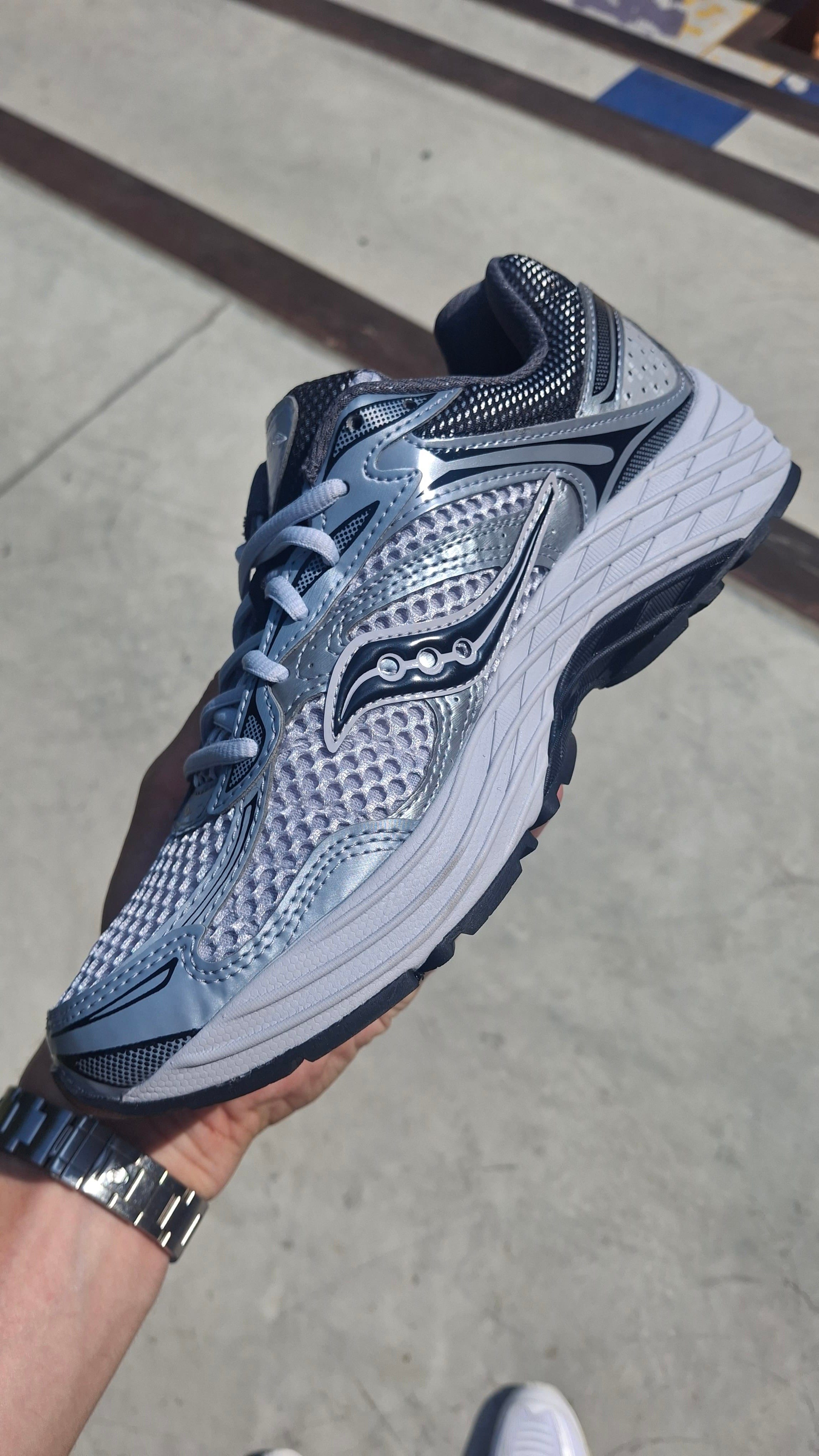 Saucony Progrid Omni 9 OG Microchip
