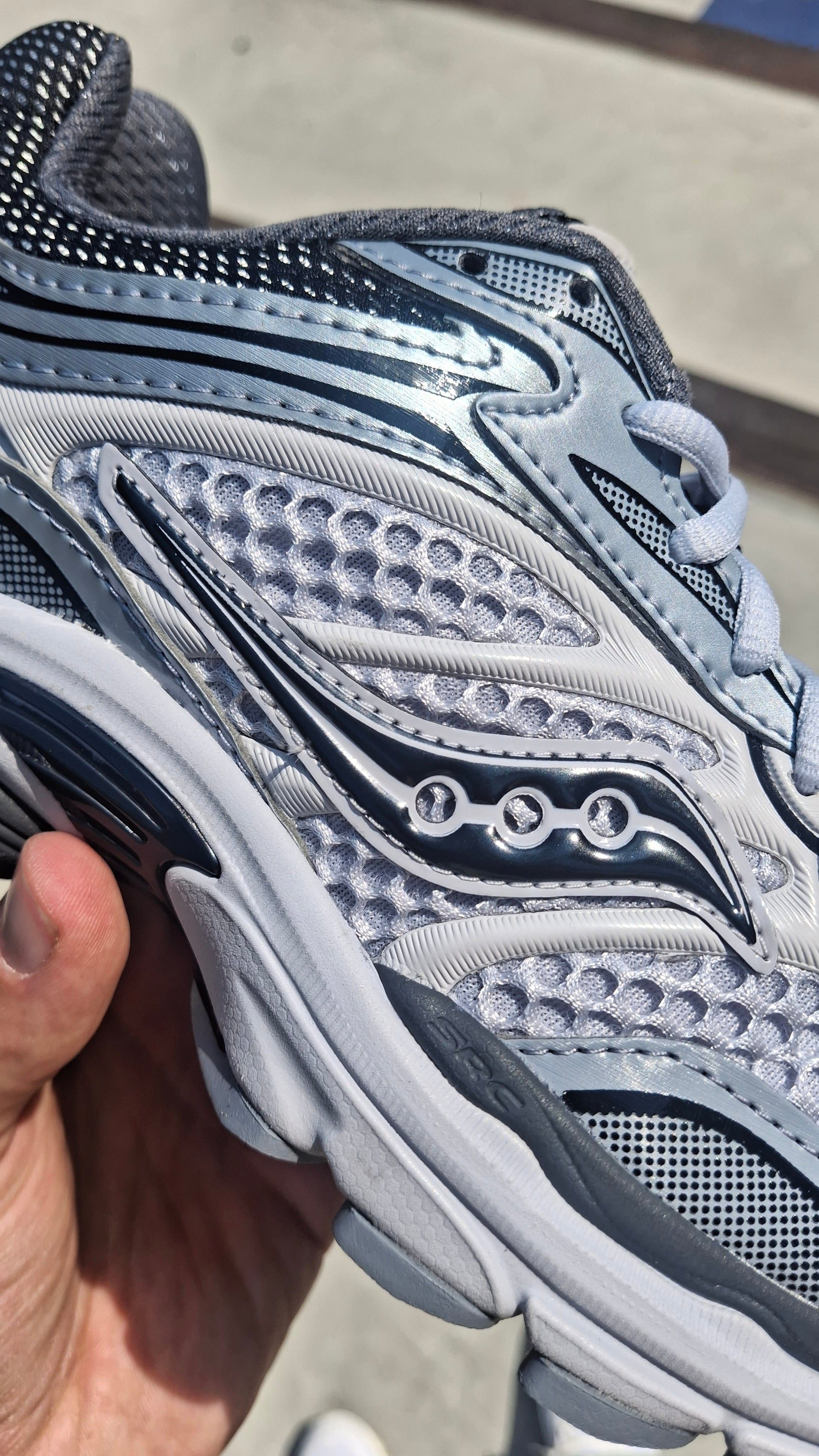 Saucony Progrid Omni 9 OG Microchip