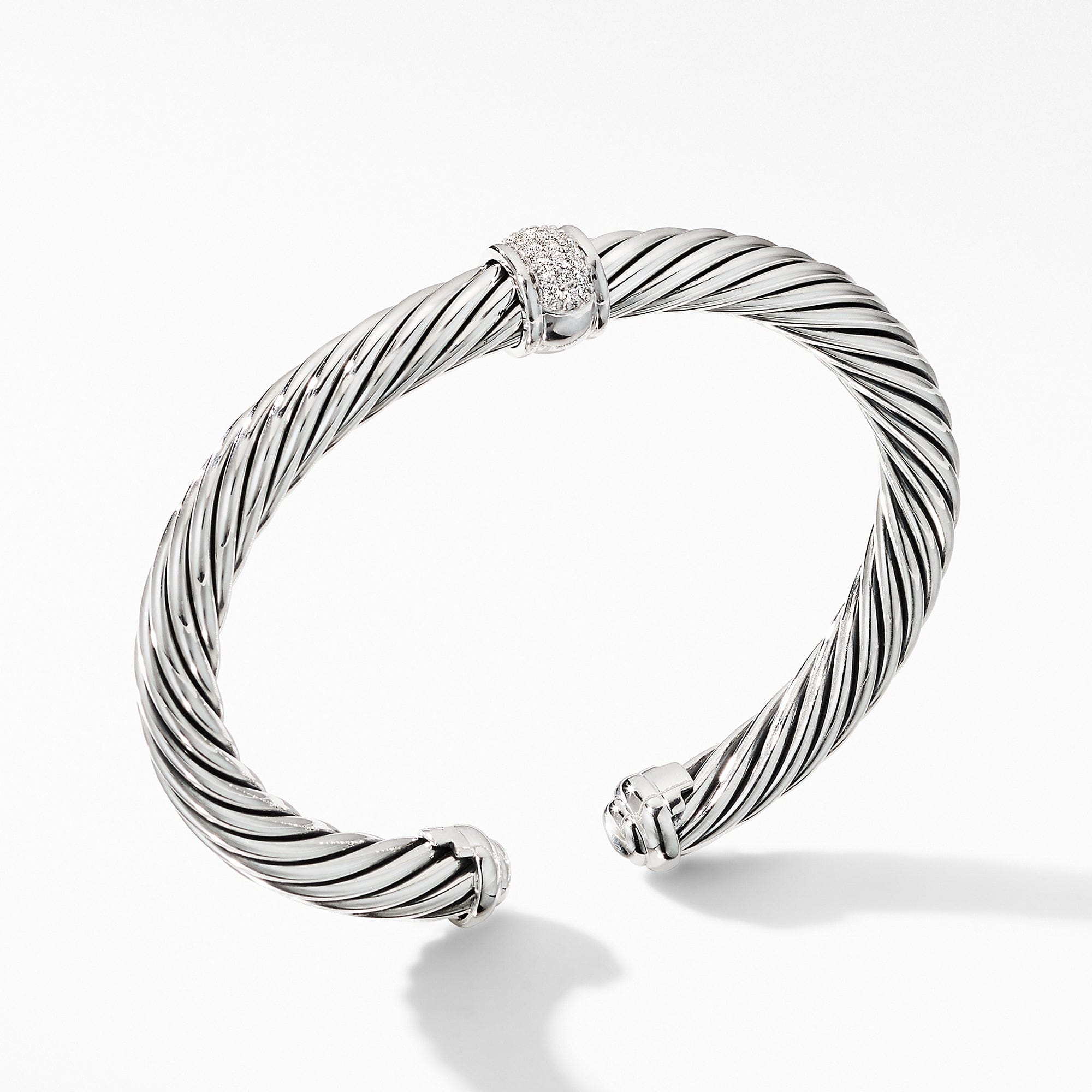 David Yurman Cable Classic Center Station Bracelet with Pavé Diamonds, Size Medium
