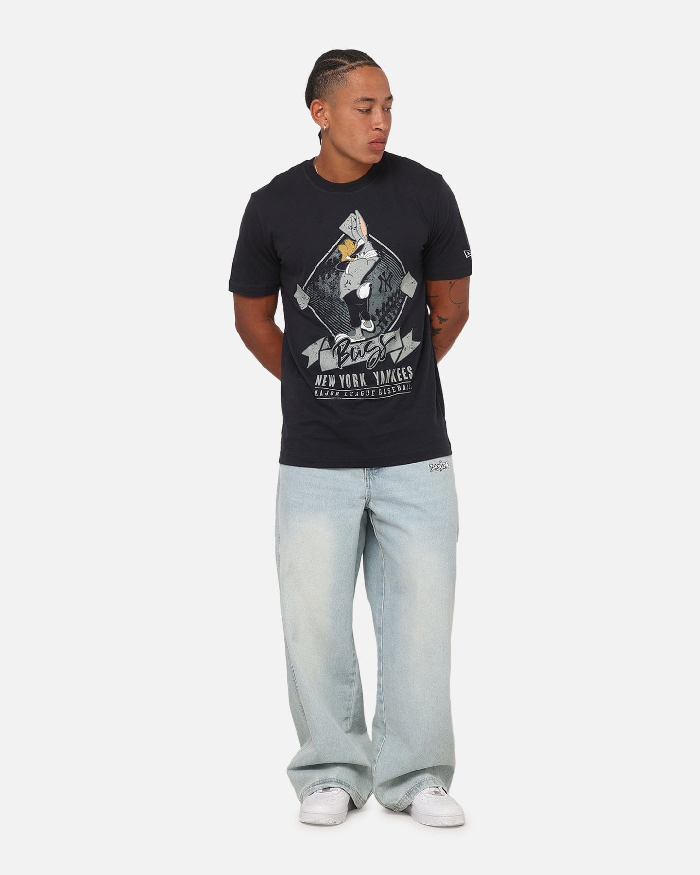 New Era New York Yankees Looney Tunes Bugs Bunny T - Shirt Navy