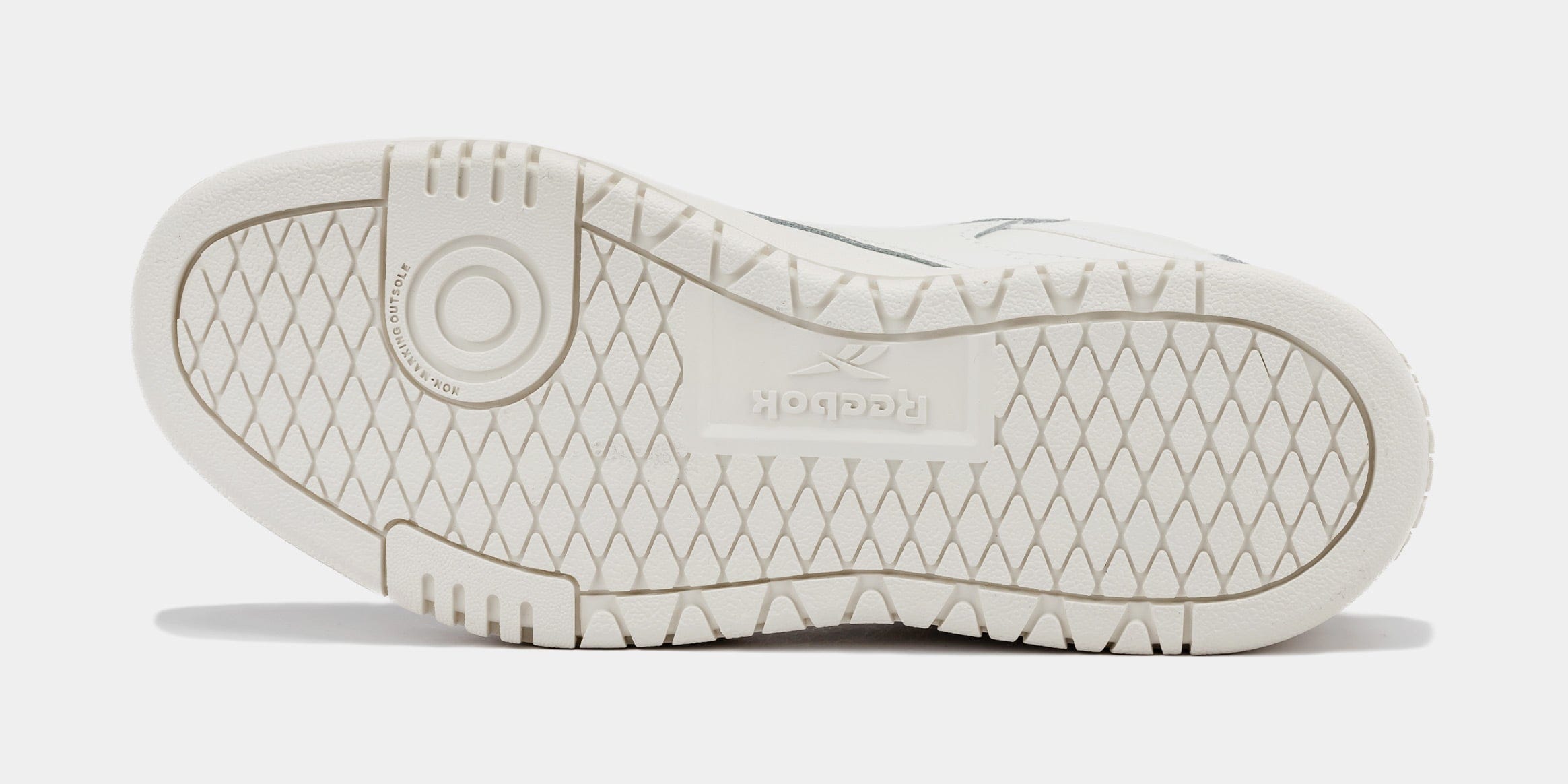 Reebok Shoe Palace Exclusive Club C Womens Lifestyle Shoes (White)