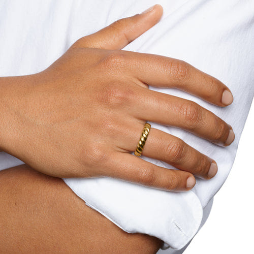 David Yurman Sculpted Cable Band Ring in 18K Yellow Gold, 5 mm, Size 9