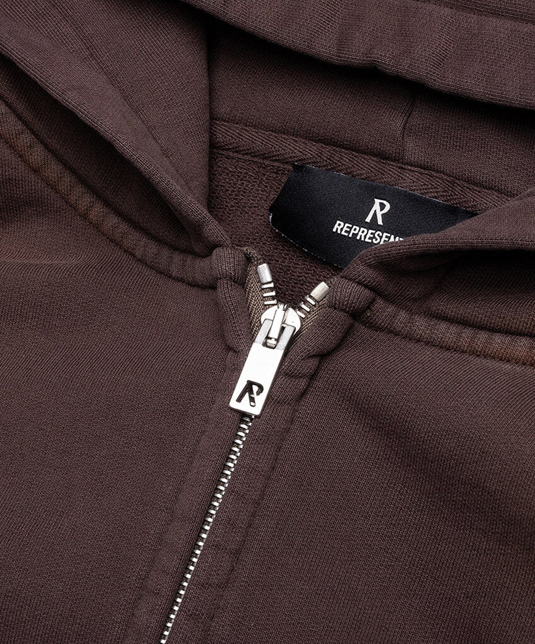 Represent | MASKING TAPE INITIAL ZIP HOODIE { CEDAR