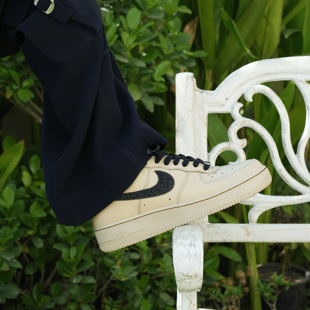 Mdcustoms COFFEE CRYSTAL SWOOSH AF1