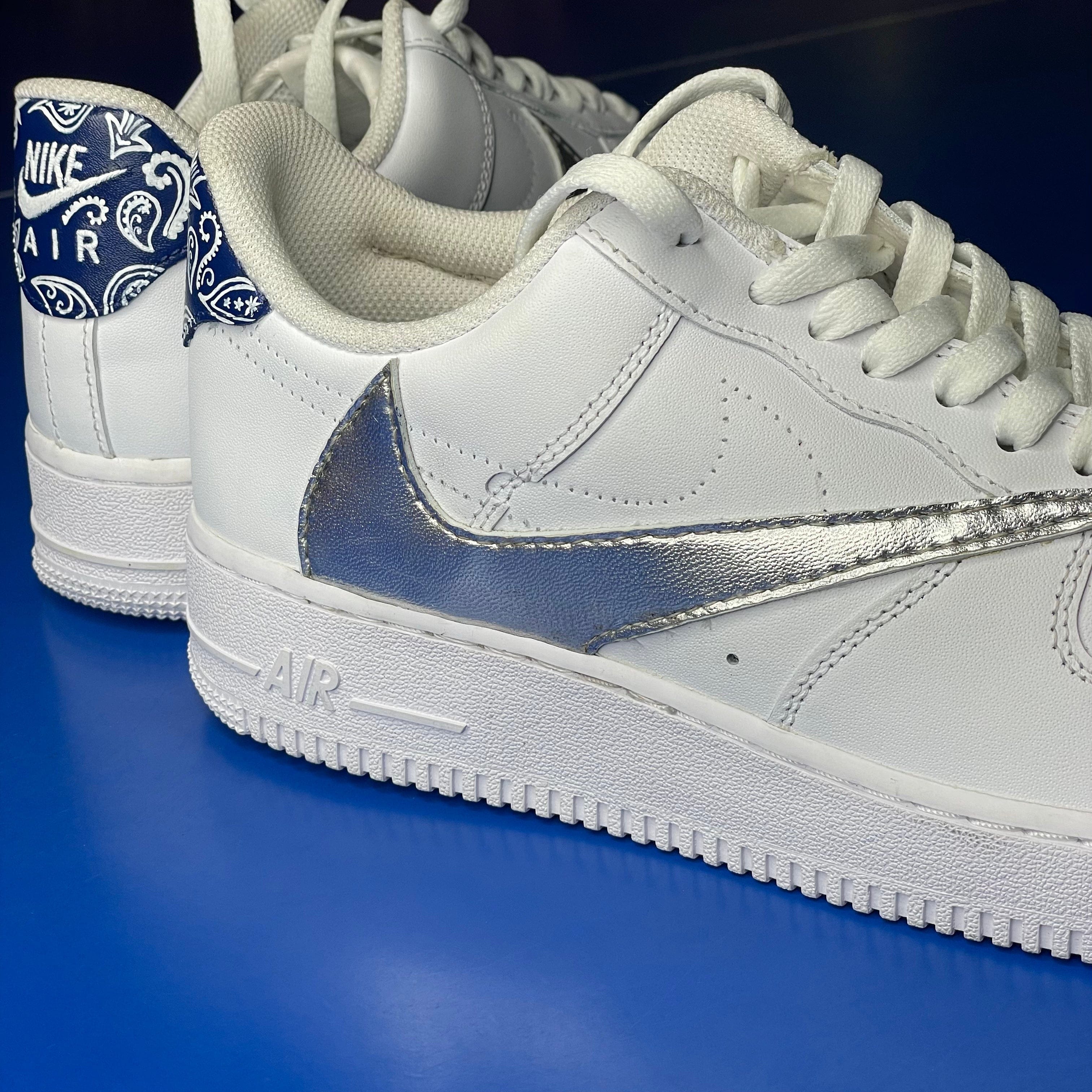 Mdcustoms SILVER REVERSE SWOOSH AF1