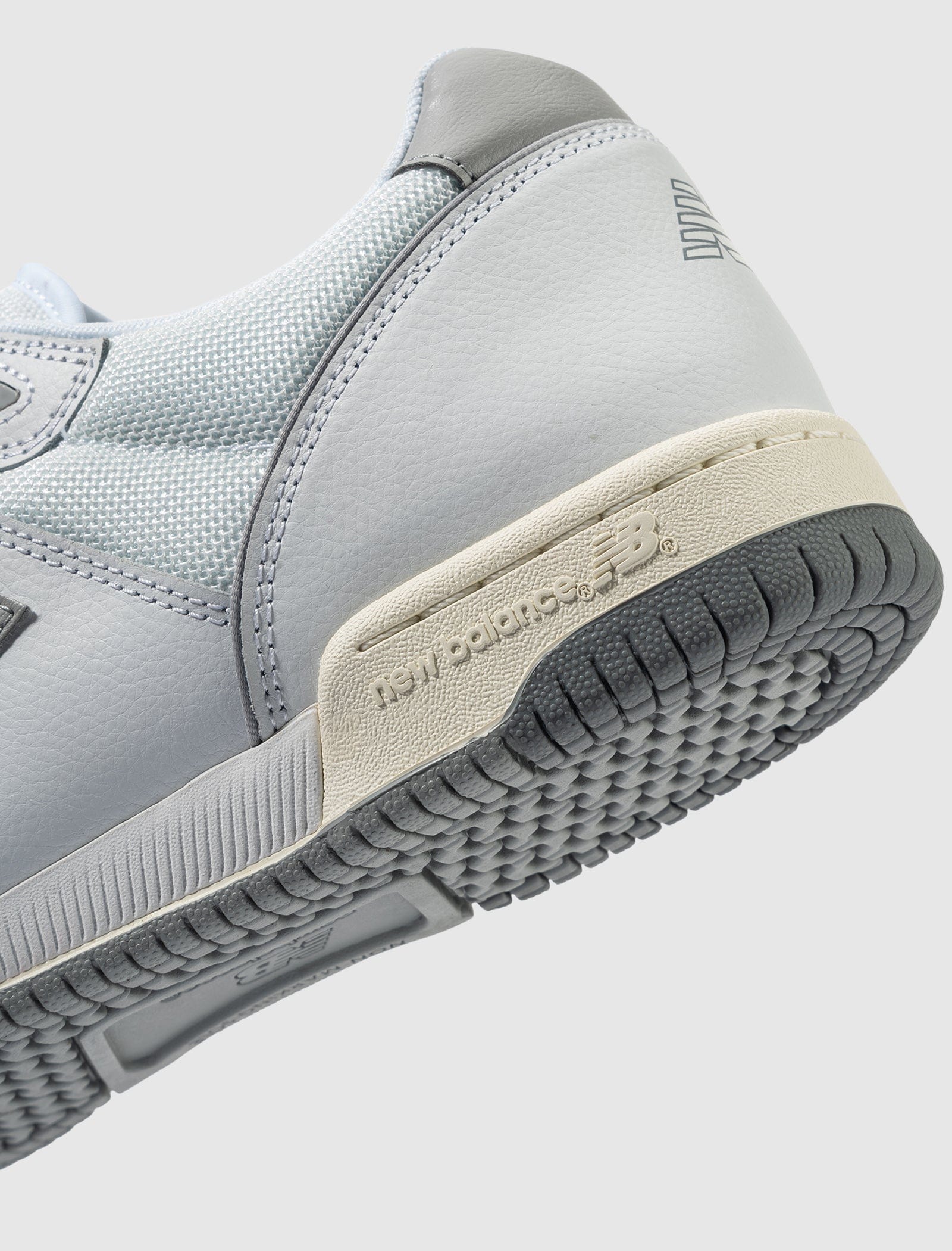 NEW Balance Numeric NUMERIC KNOX 600