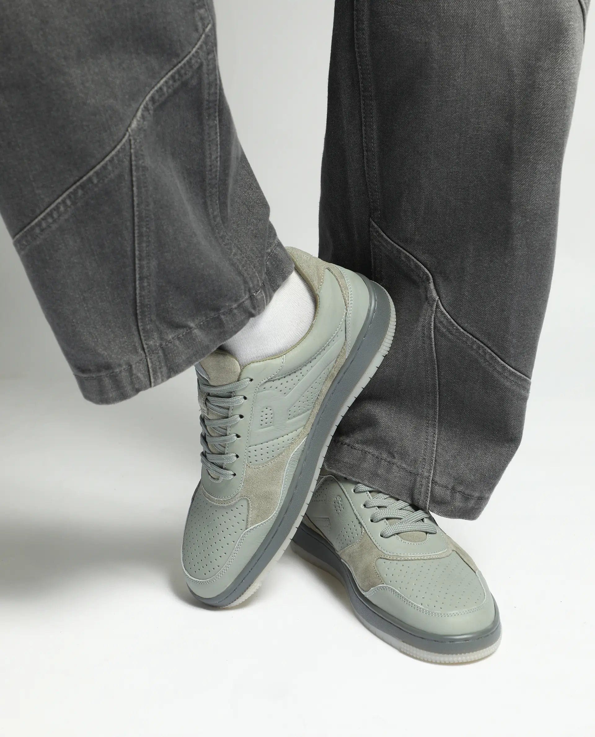 RAREZ Rare Rabbit Men's Reven Sage Lace - Up Closure Leather Sneaker