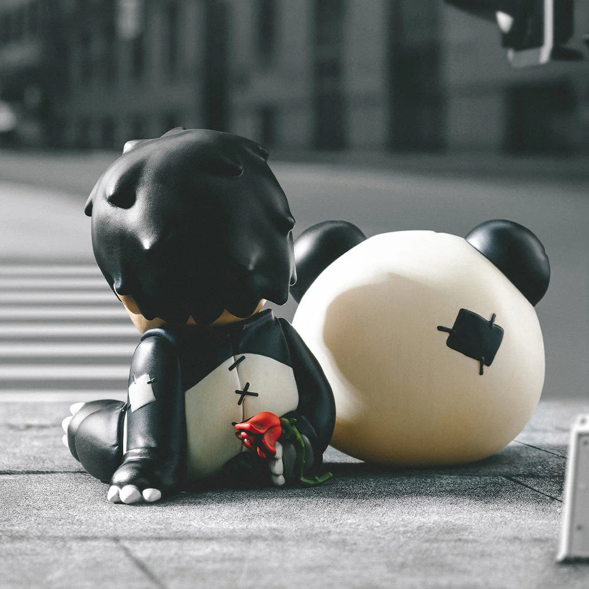 POP MART Hirono Doll Panda 100% Figurine