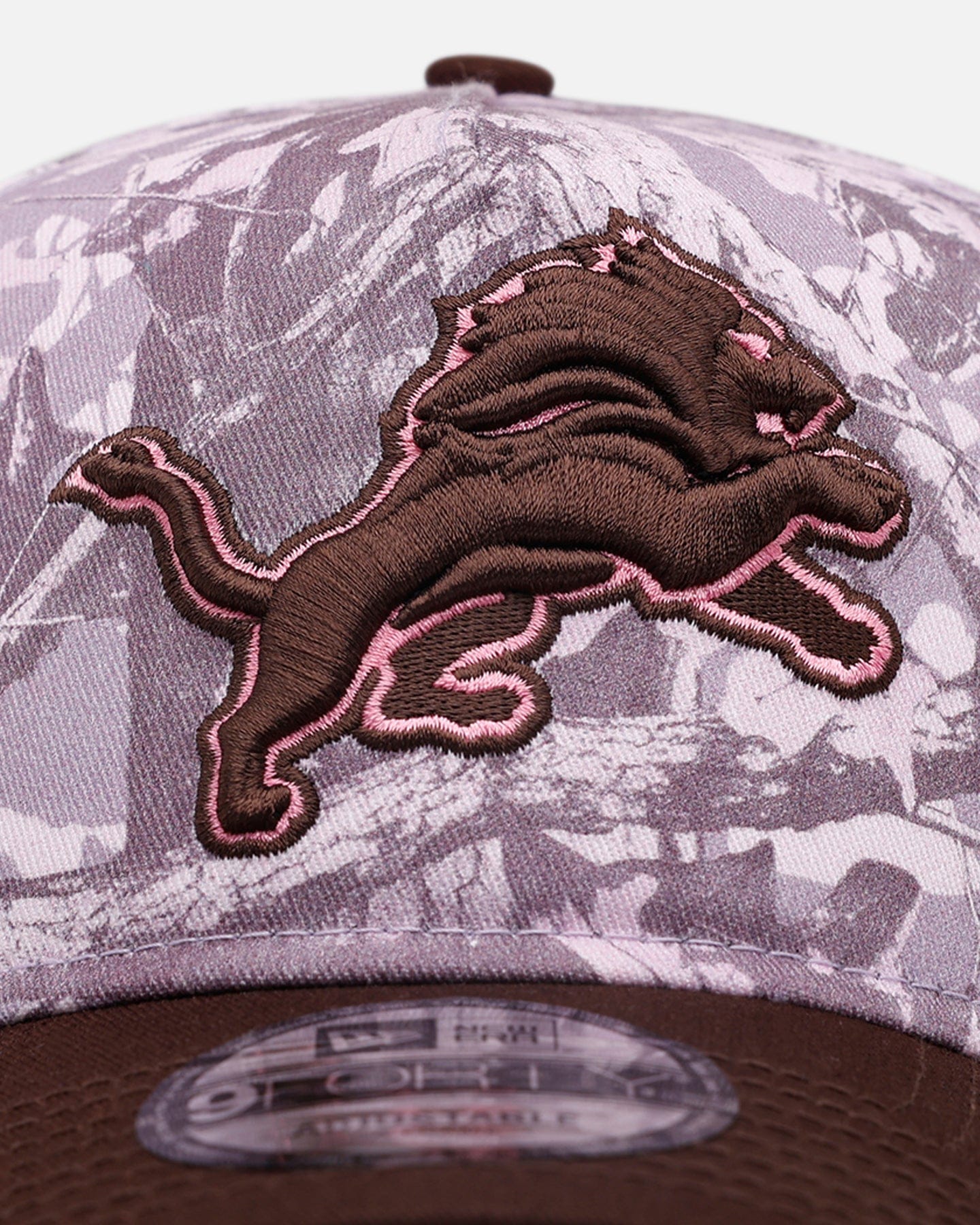 New Era Detroit Lions Pink Tree Camo 9FORTY A - Frame Snapback Pink