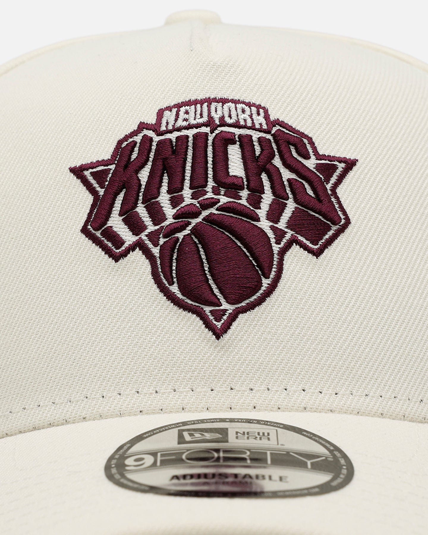 New Era New York Knicks Too Clean 2.0 9FORTY A - Frame Snapback Chrome/Maroon