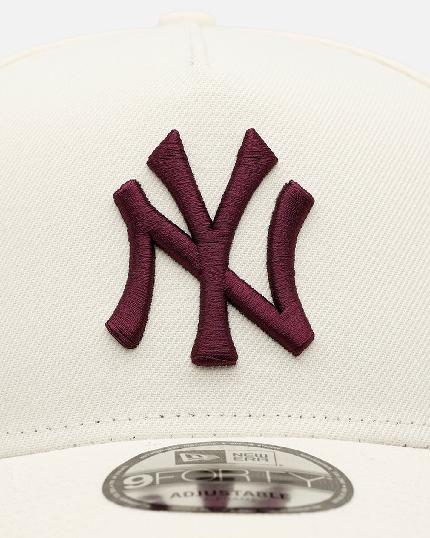 New Era New York Yankees Too Clean 2.0 9FORTY A - Frame Snapback Chrome/Maroon