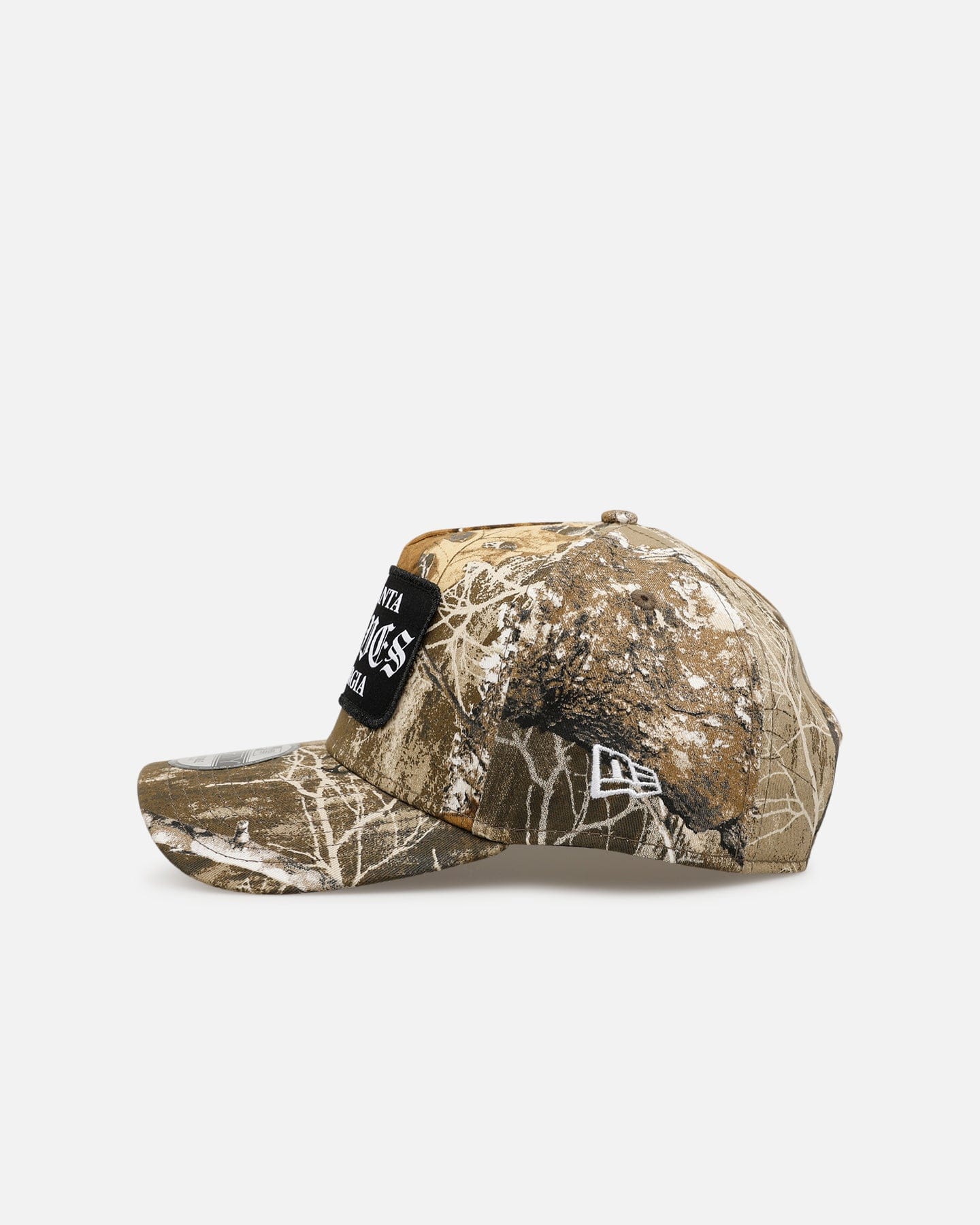 New Era Atlanta Braves Gothic Patch 9FORTY A - Frame Snapback Camo