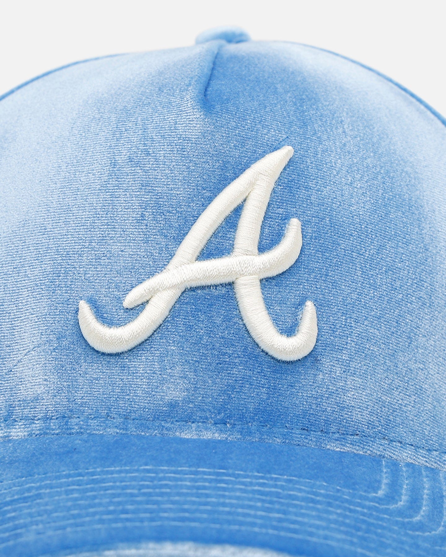 New Era Atlanta Braves Sky Velvet 9FORTY A - Frame Snapback Sky Blue