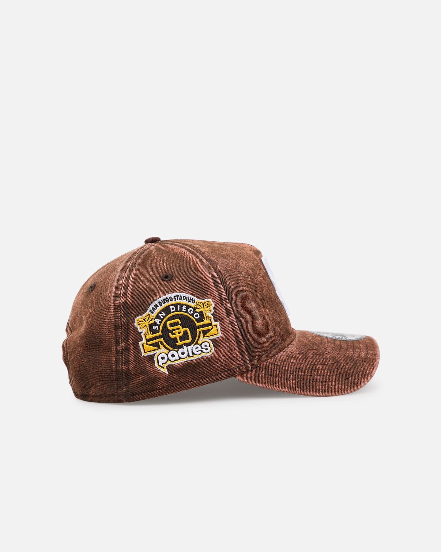 New Era San Diego Padres Washed Walnut 9FORTY A - Frame Snapback Walnut