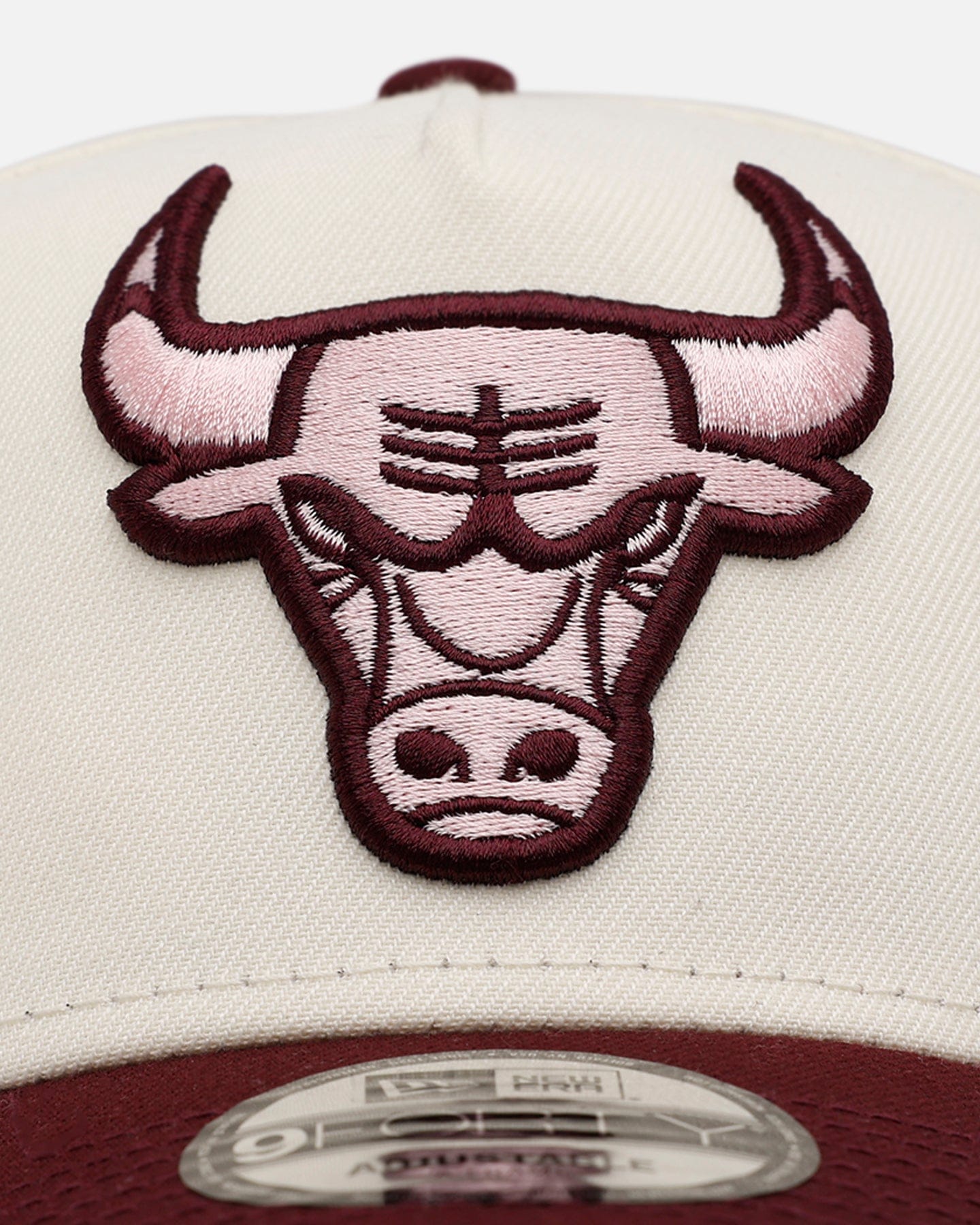 New Era Chicago Bulls 'Lover's Club 2.0' 9FORTY A - Frame Snapback Chrome
