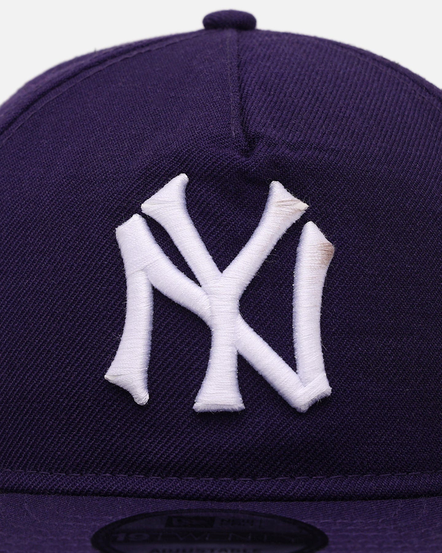 New Era New York Yankees Stash Pocket 19TWENTY Snapback Purple