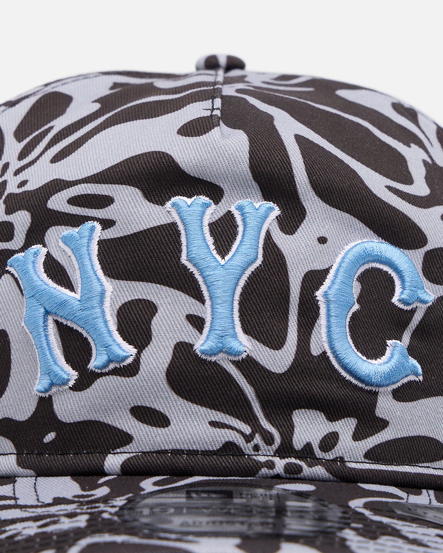 New Era New York Mets Brushed Cotton 19TWENTY Strapback Black/Light Blue