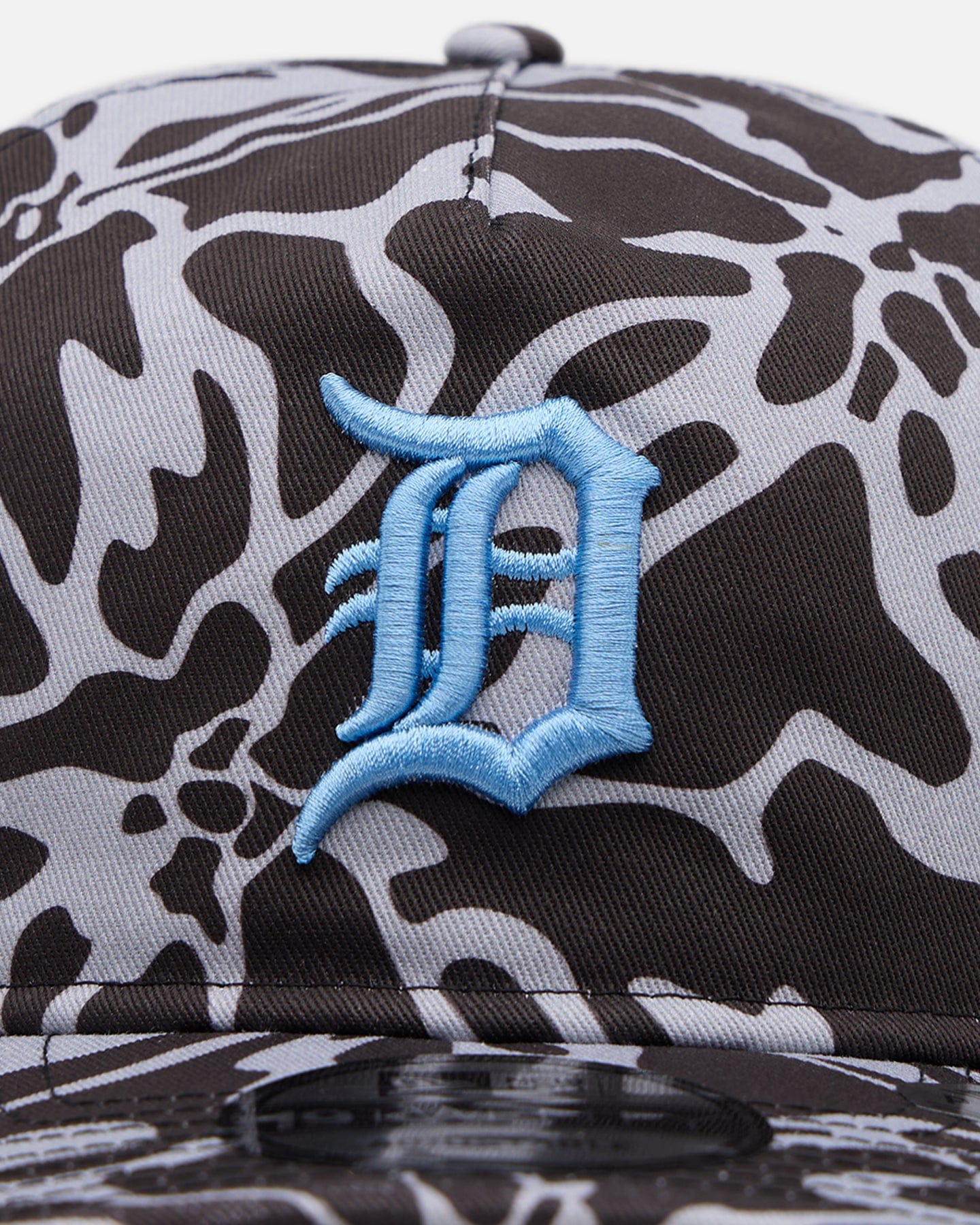 New Era Detroit Tigers Brushed Cotton 19TWENTY Strapback Black/Light Blue