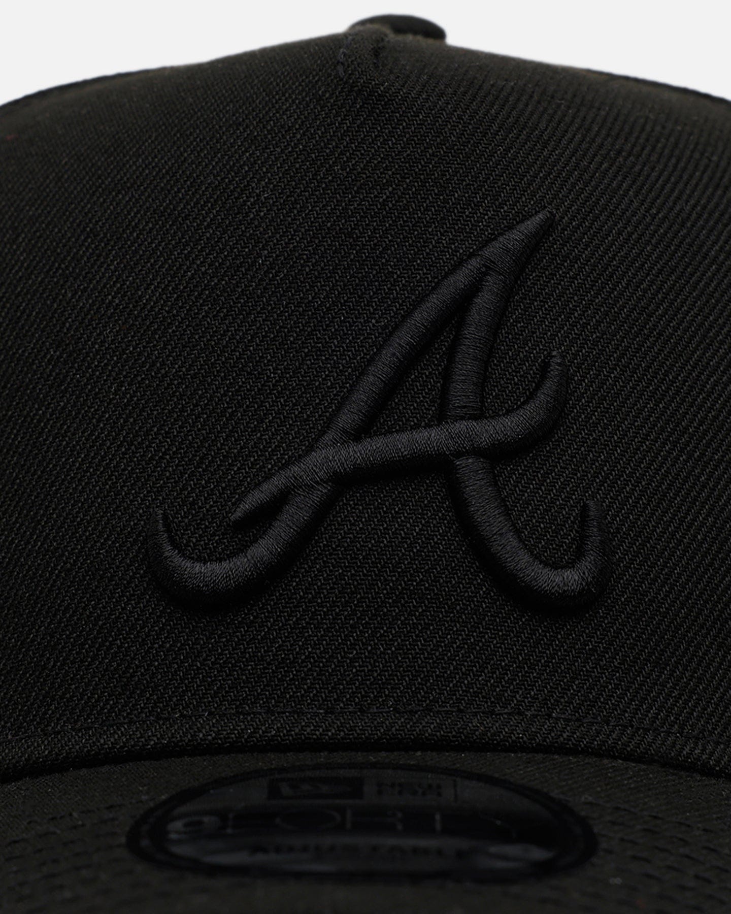 New Era Atlanta Braves Easy Black 9FORTY A - Frame Snapback Black/Black
