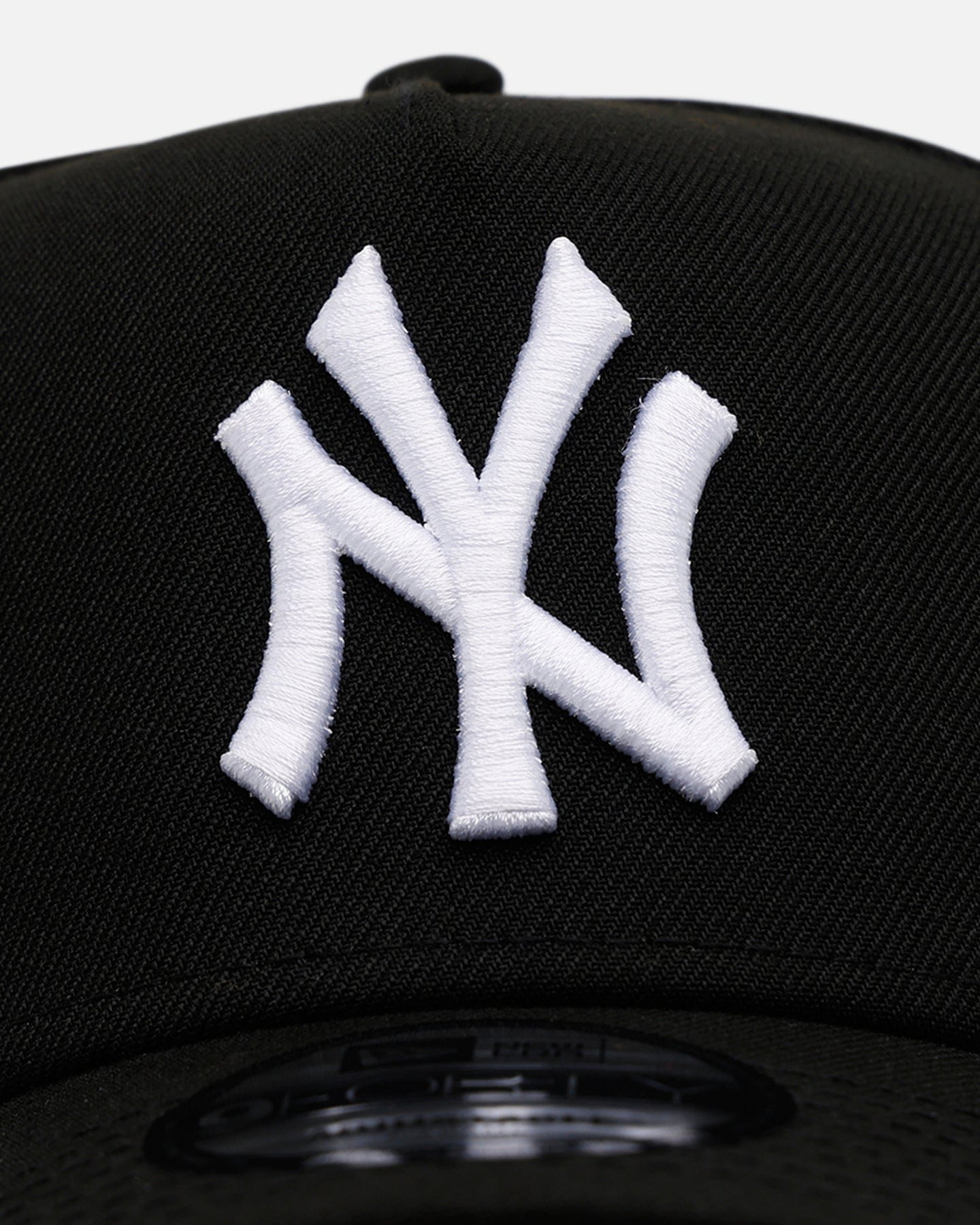 New Era New York Yankees Black And White 9FORTY A - Frame Snapback Black/White