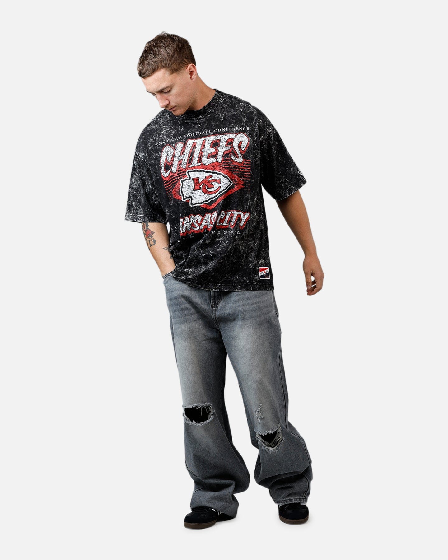 New Era Kansas City Chiefs Boxy Essentials T - Shirt Washed Black