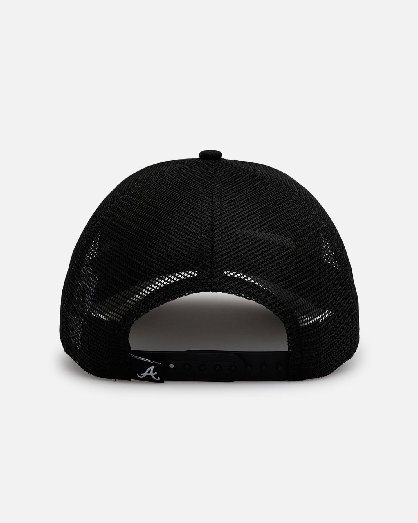 New Era Atlanta Braves Distressed 9FORTY A - Frame Trucker Snapback Black/White