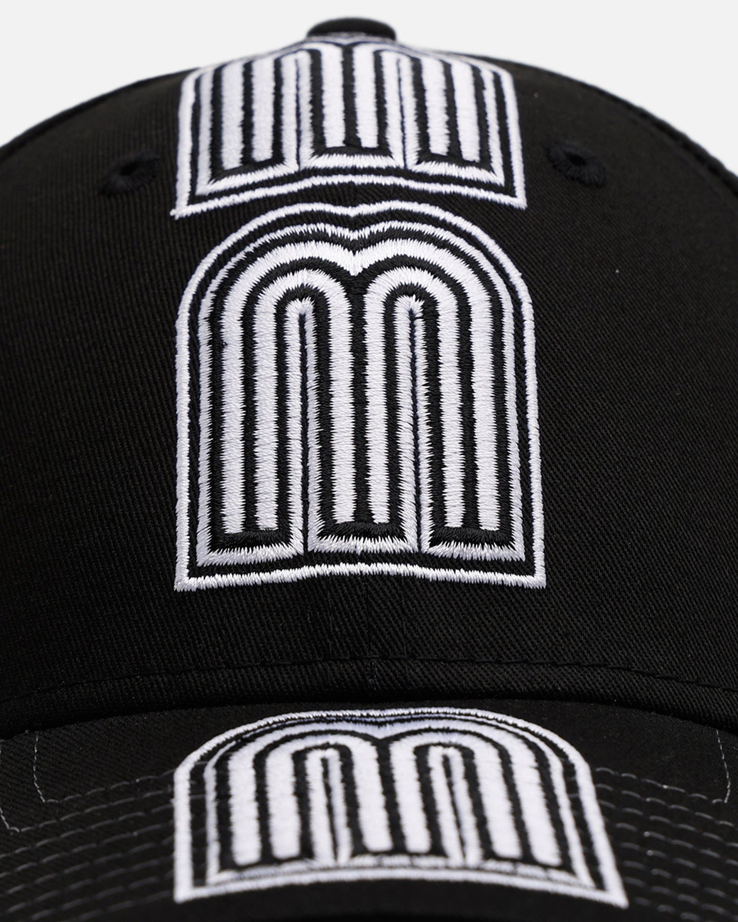 New Era Mexico National Baseball Team' Spine 9FORTY A - Frame Strapback Black/White