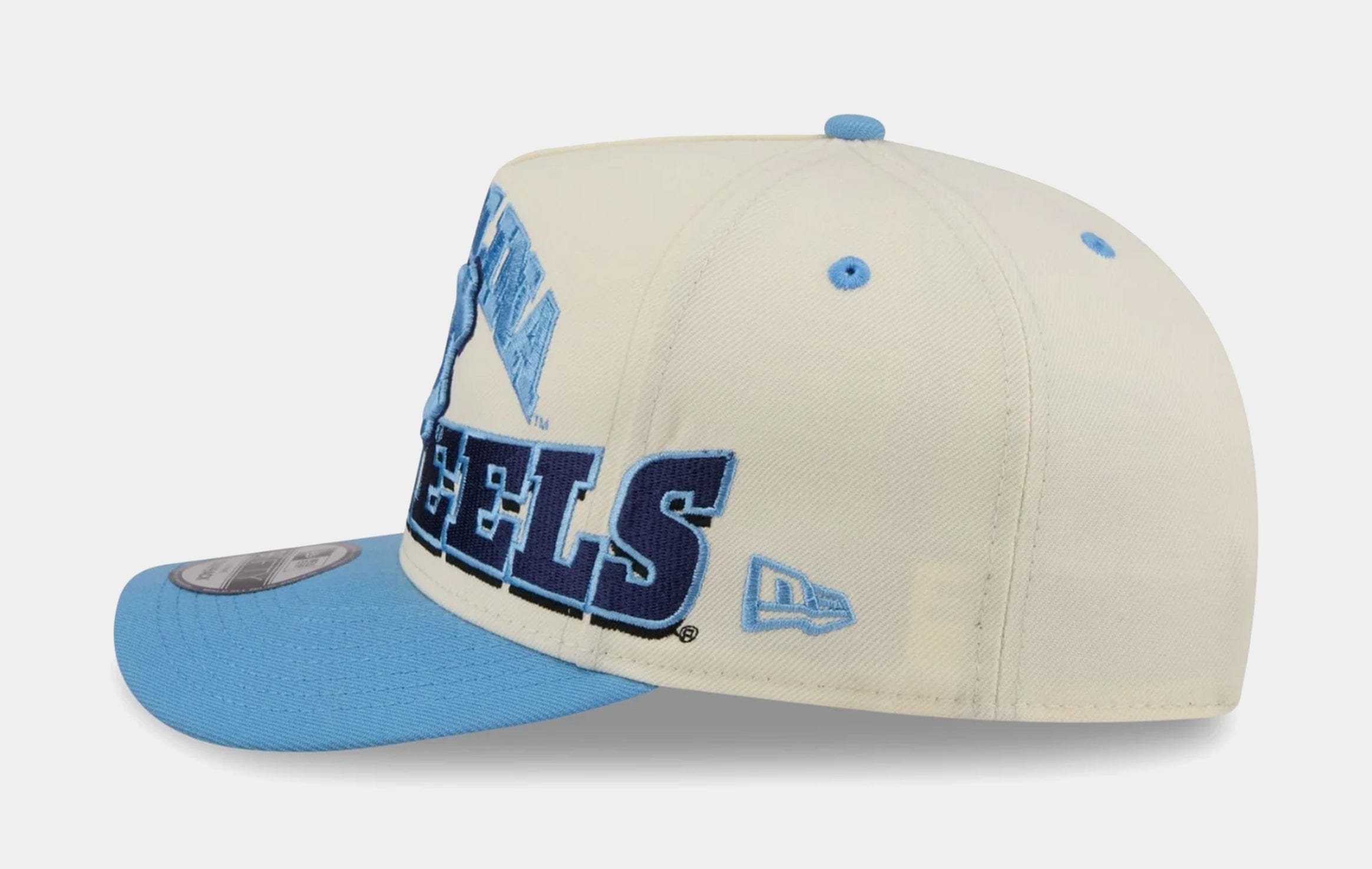 NEW ERA North Carolina Tar Heels Arched 950AF Snapback Mens Hat (Carolina/Tan/Navy)