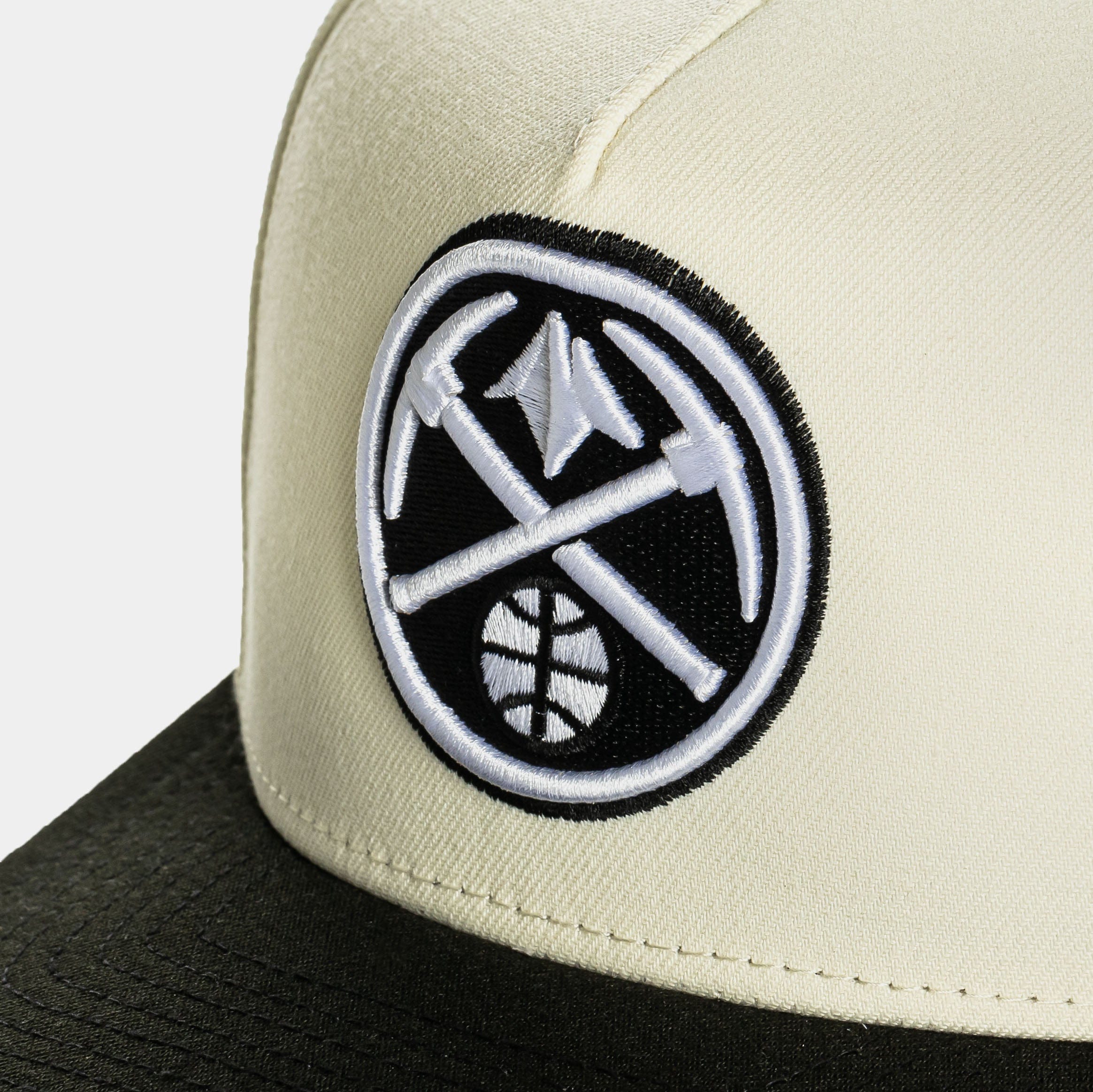NEW ERA Shoe Palace Exclusive Denver Nuggets 950AF Snapback Mens Hat (Chrome/Black)