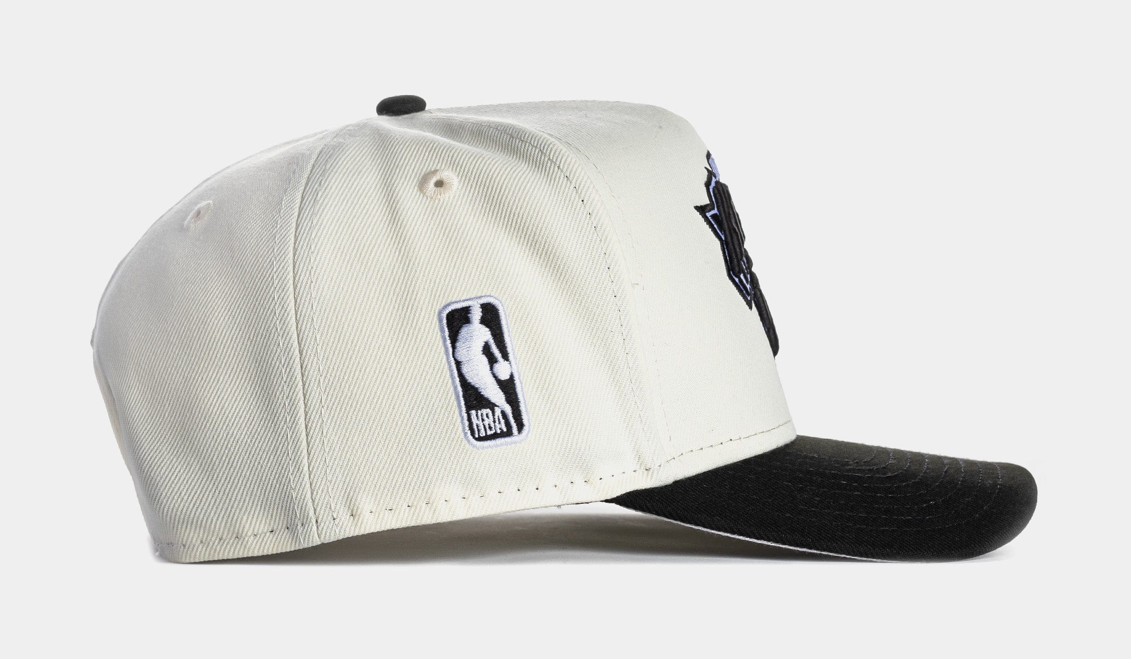 NEW ERA Shoe Palace Exclusive NBA New York Knicks 950AF Snapback Mens Hat (Chrome/Black)