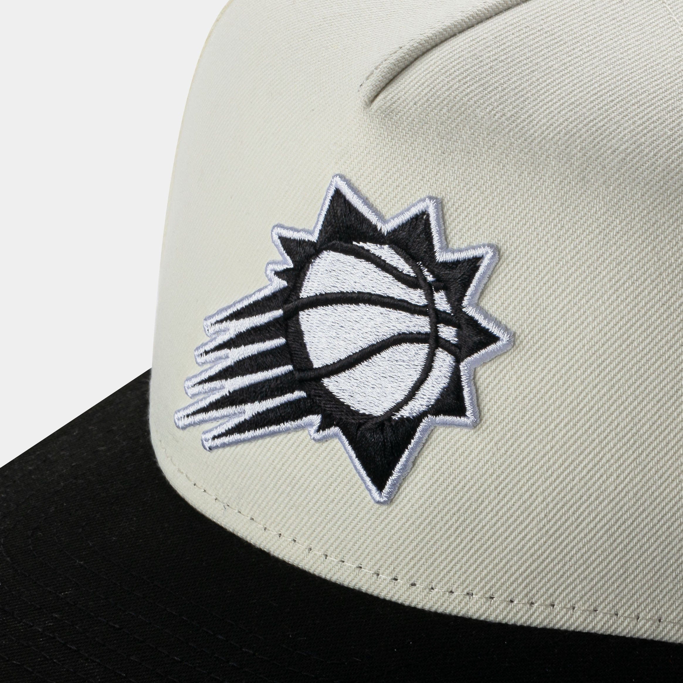 NEW ERA Shoe Palace Exclusive NBA Phoenix Suns 950AF Snapback Mens Hat (Chrome/Black)
