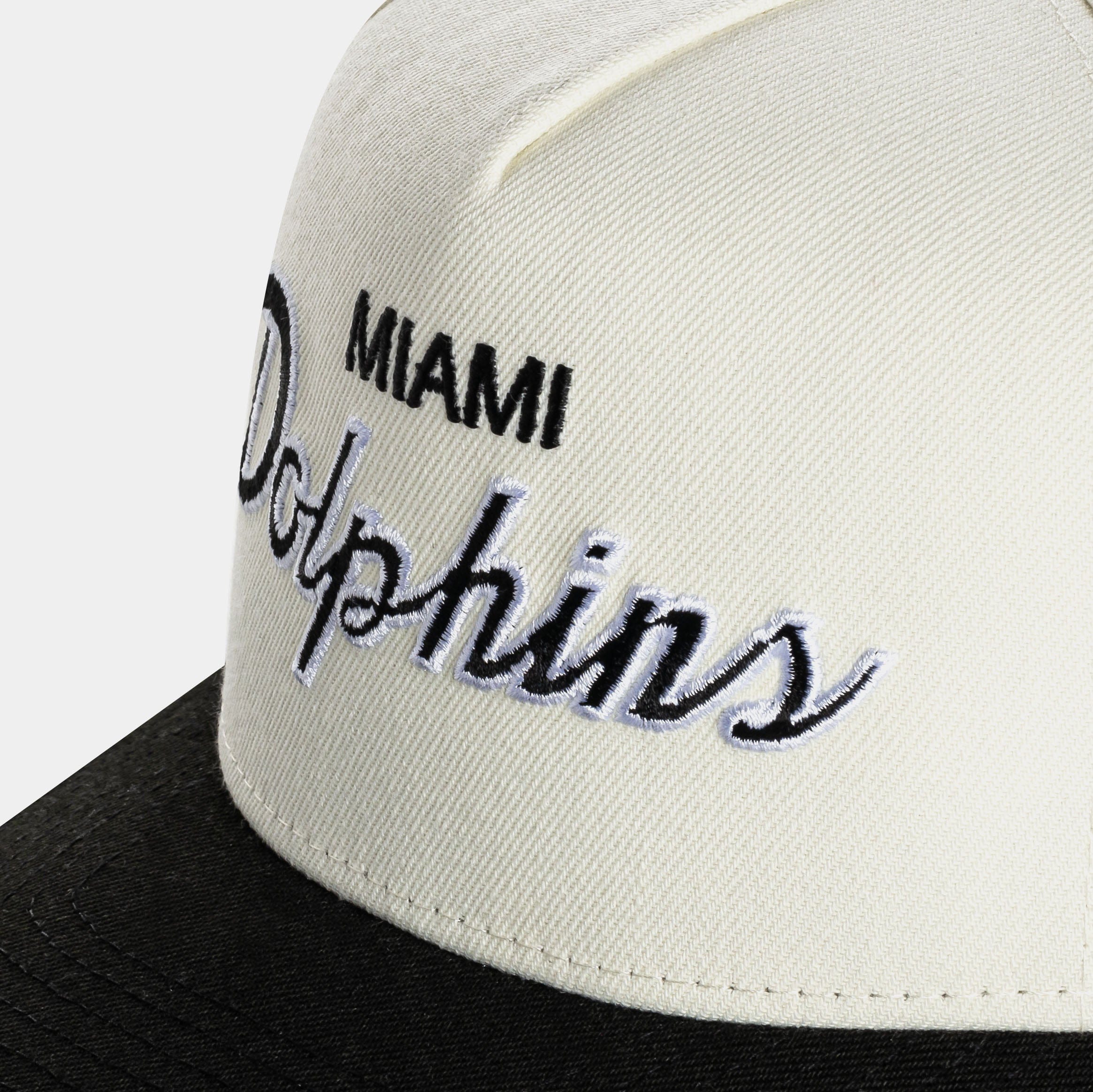 NEW ERA Shoe Palace Exclusive Miami Dolphins Script 950AF Snapback Mens Hat (Chrome/Black)