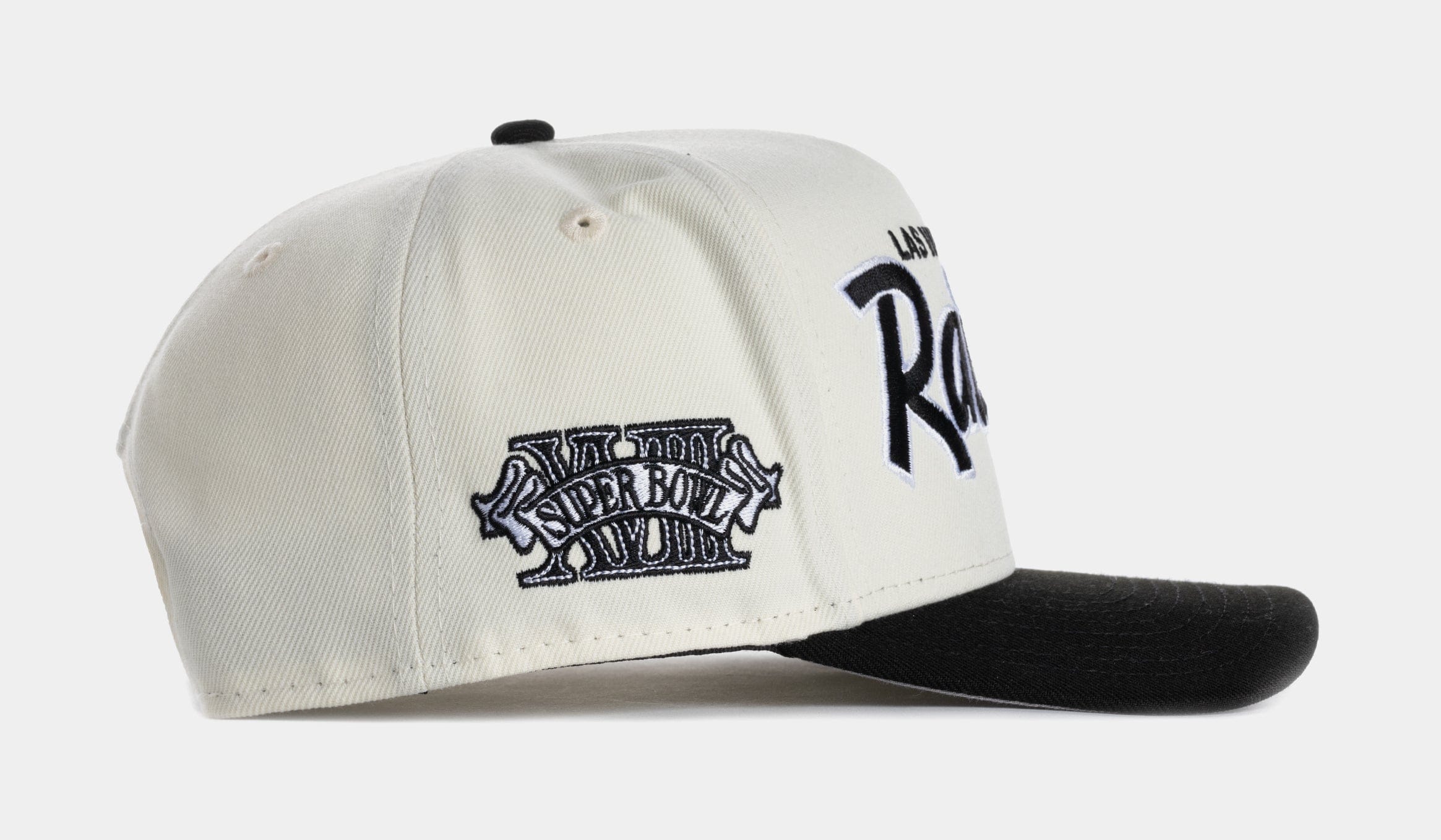 NEW ERA Shoe Palace Exclusive Las Vegas Raiders Script 950AF Snapback Mens Hat (Chrome/Black)