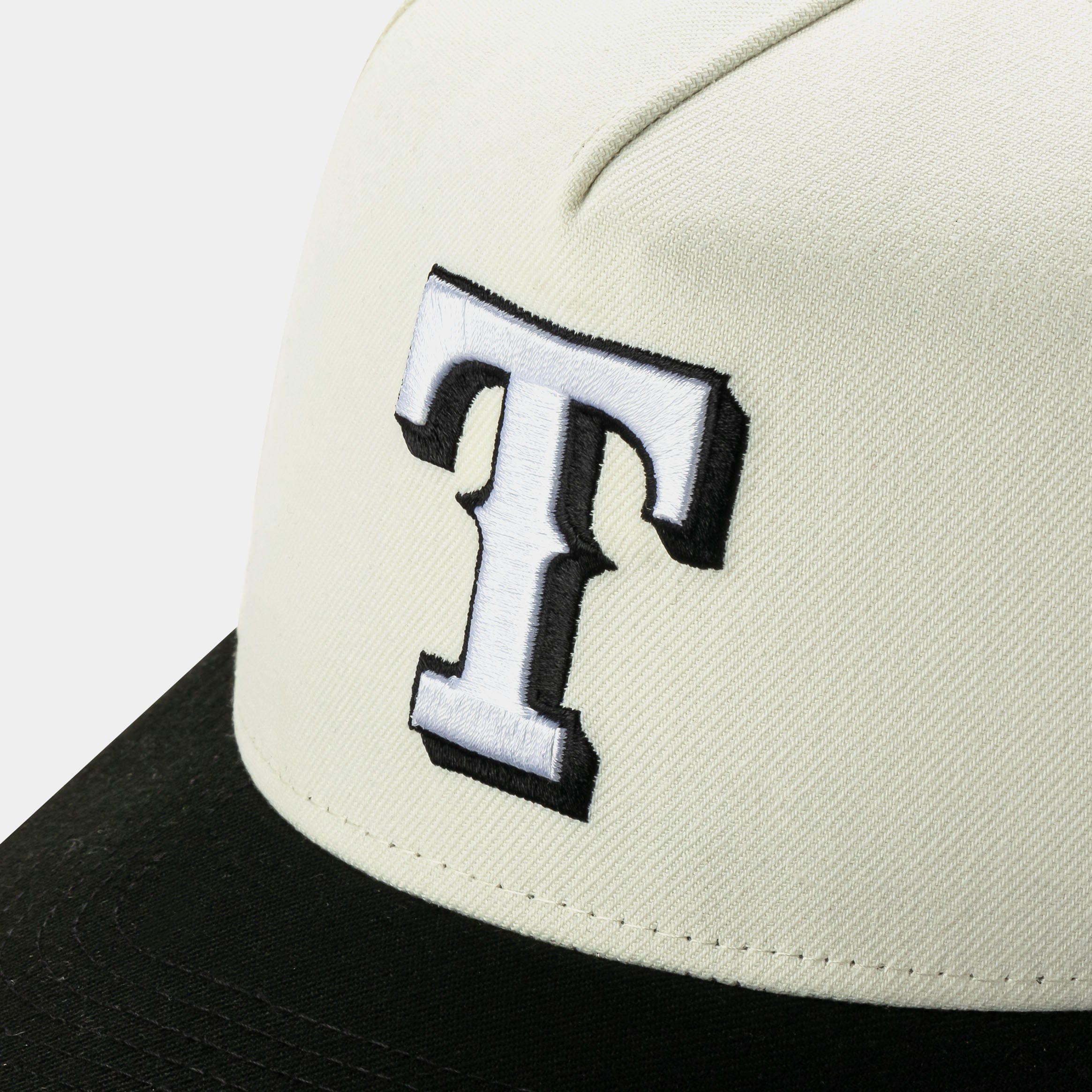 NEW ERA Shoe Palace Exclusive Texas Rangers 950AF Snapback Mens Hat (Chrome/Black)