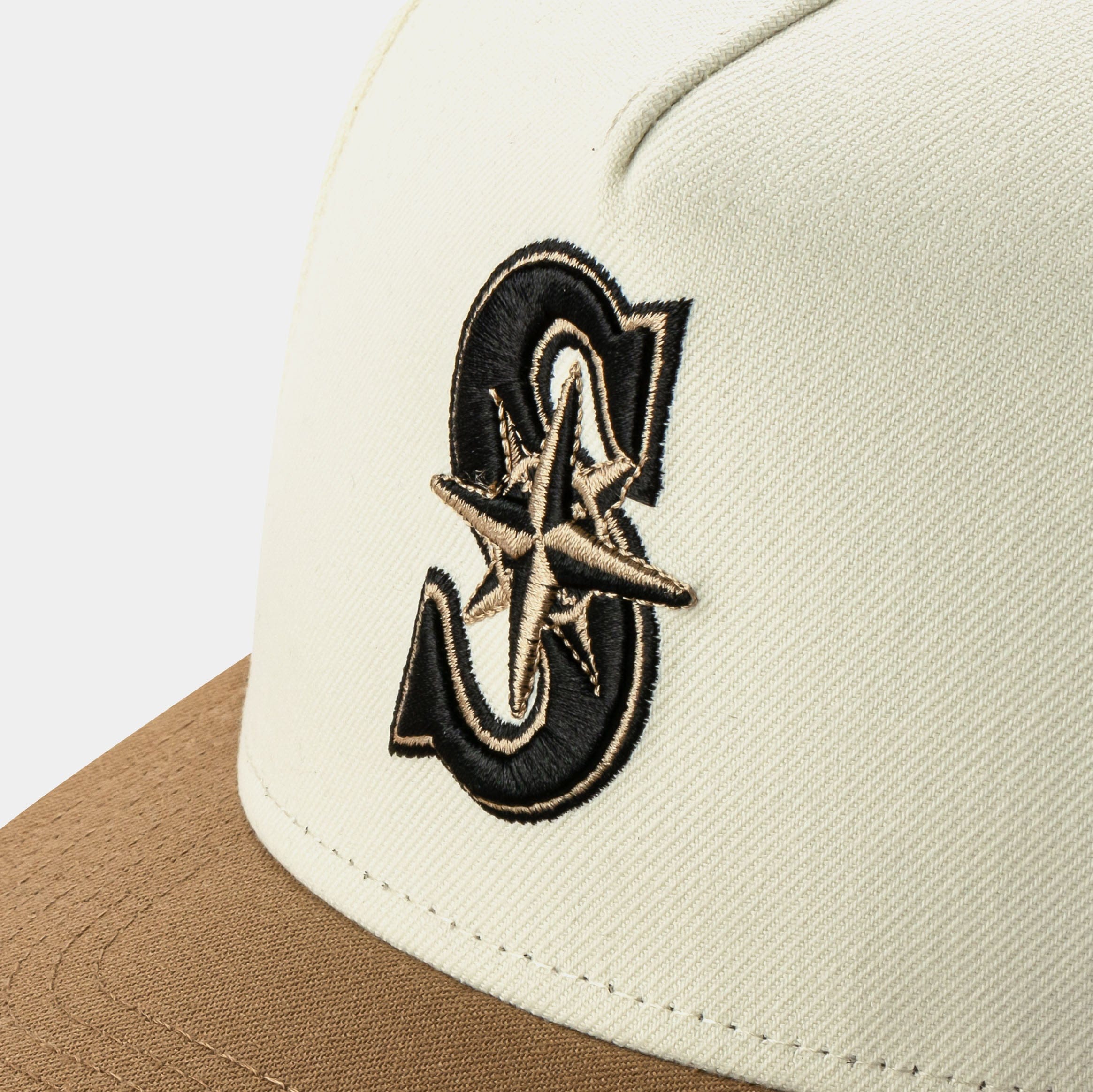 NEW ERA Shoe Palace Exclusive Seattle Mariners 950AF Snapback Mens Hat (Chrome/Khaki)