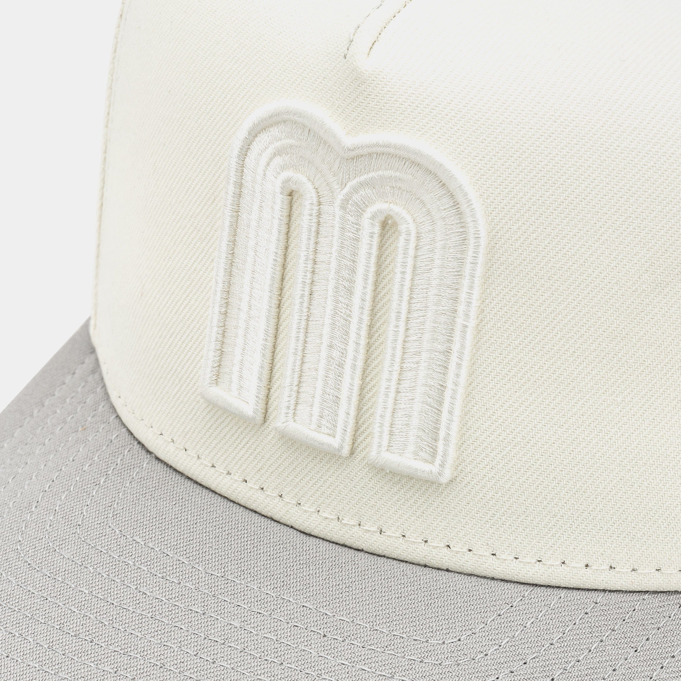 NEW ERA Shoe Palace Exclusive Mexico Chrome 950AF Curve Mens Hat (Chrome Grey)