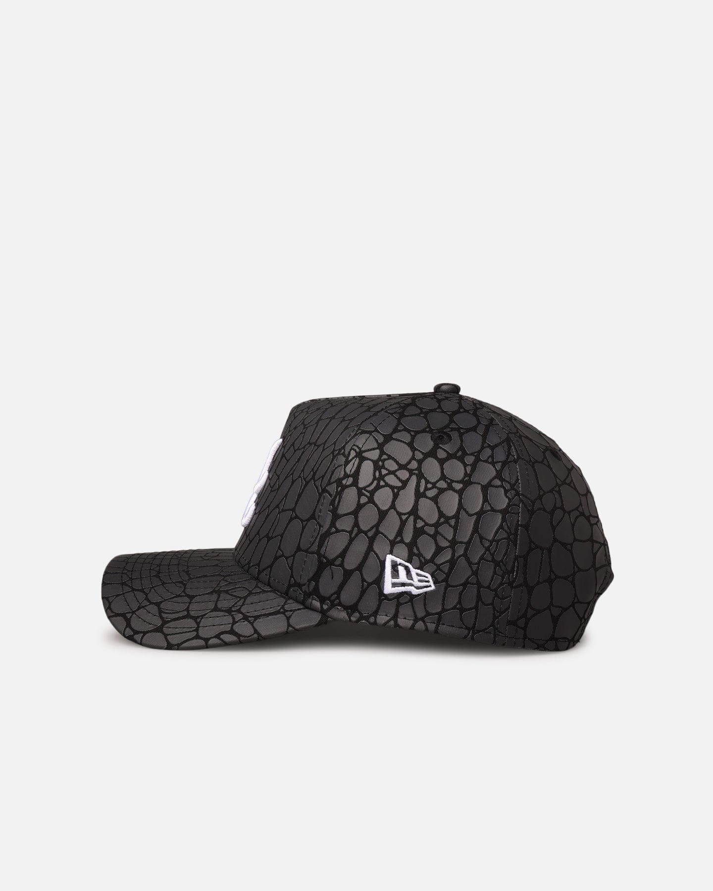 New Era Atlanta Braves Croc Skin 9FORTY A - Frame Snapback Black