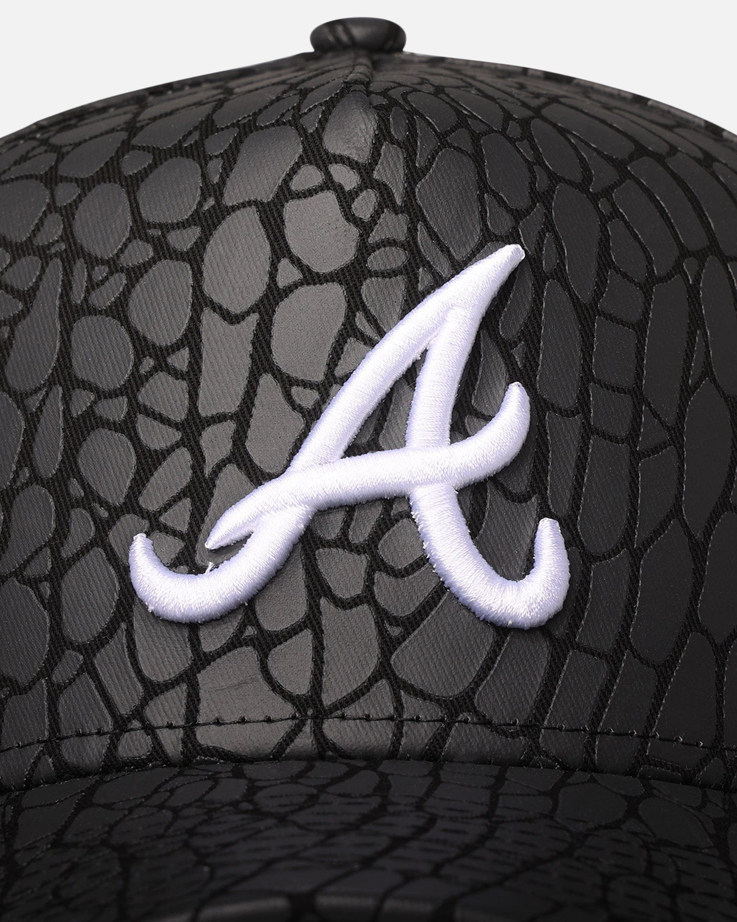 New Era Atlanta Braves Croc Skin 9FORTY A - Frame Snapback Black