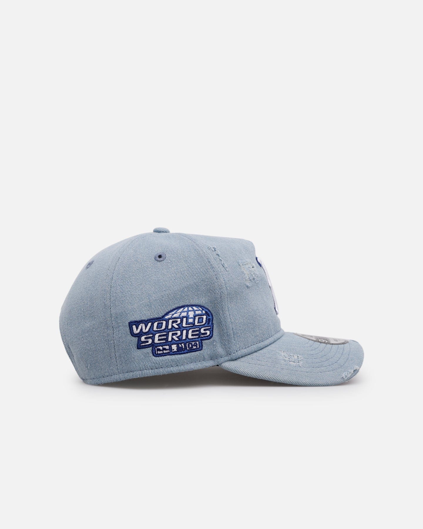 New Era Boston Red Sox Distressed Denim 9FORTY A - Frame Snapback Light Wash Denim