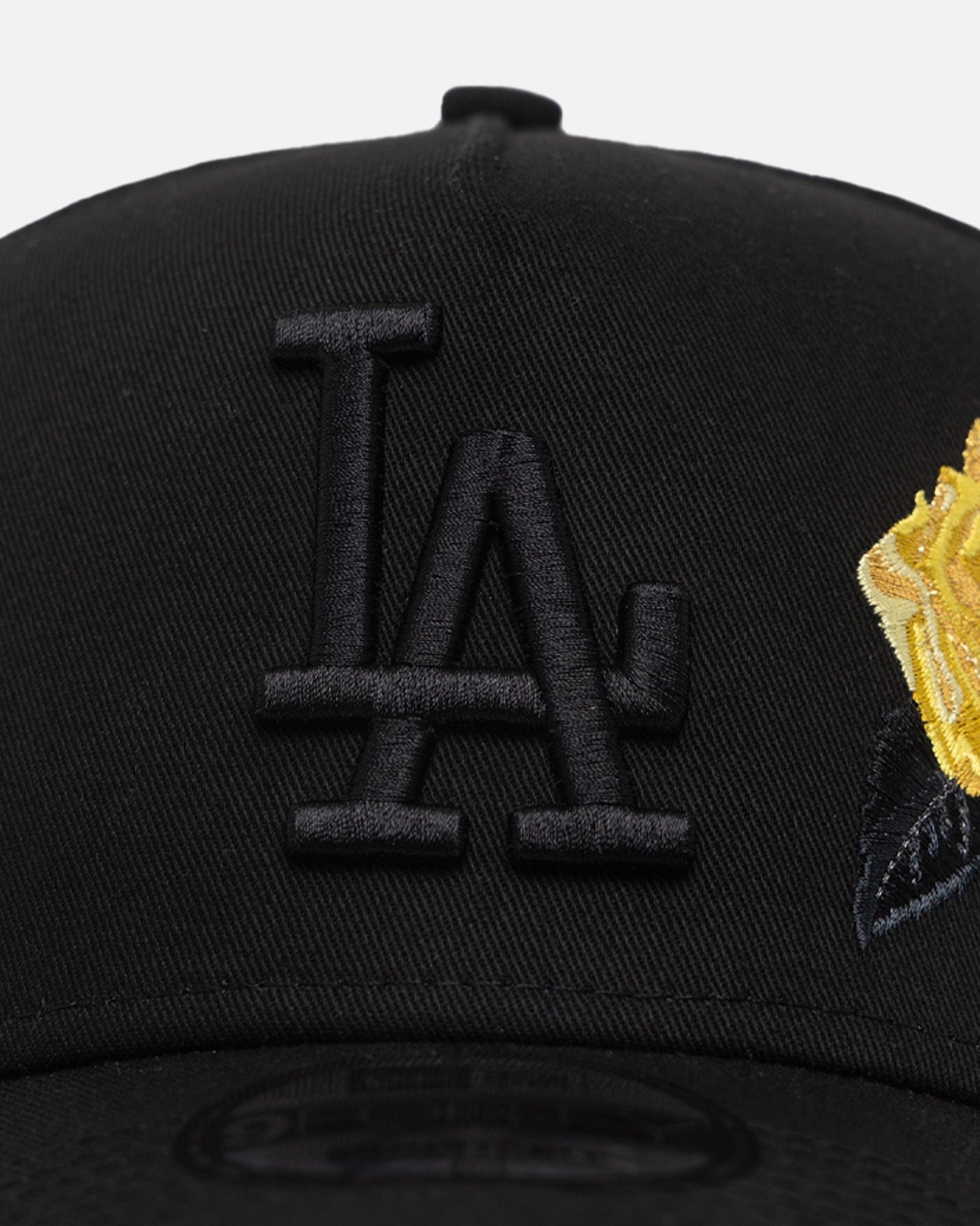 New Era Los Angeles Dodgers Gold Rose Embroidery 9FORTY A - Frame Snapback Black/Gold