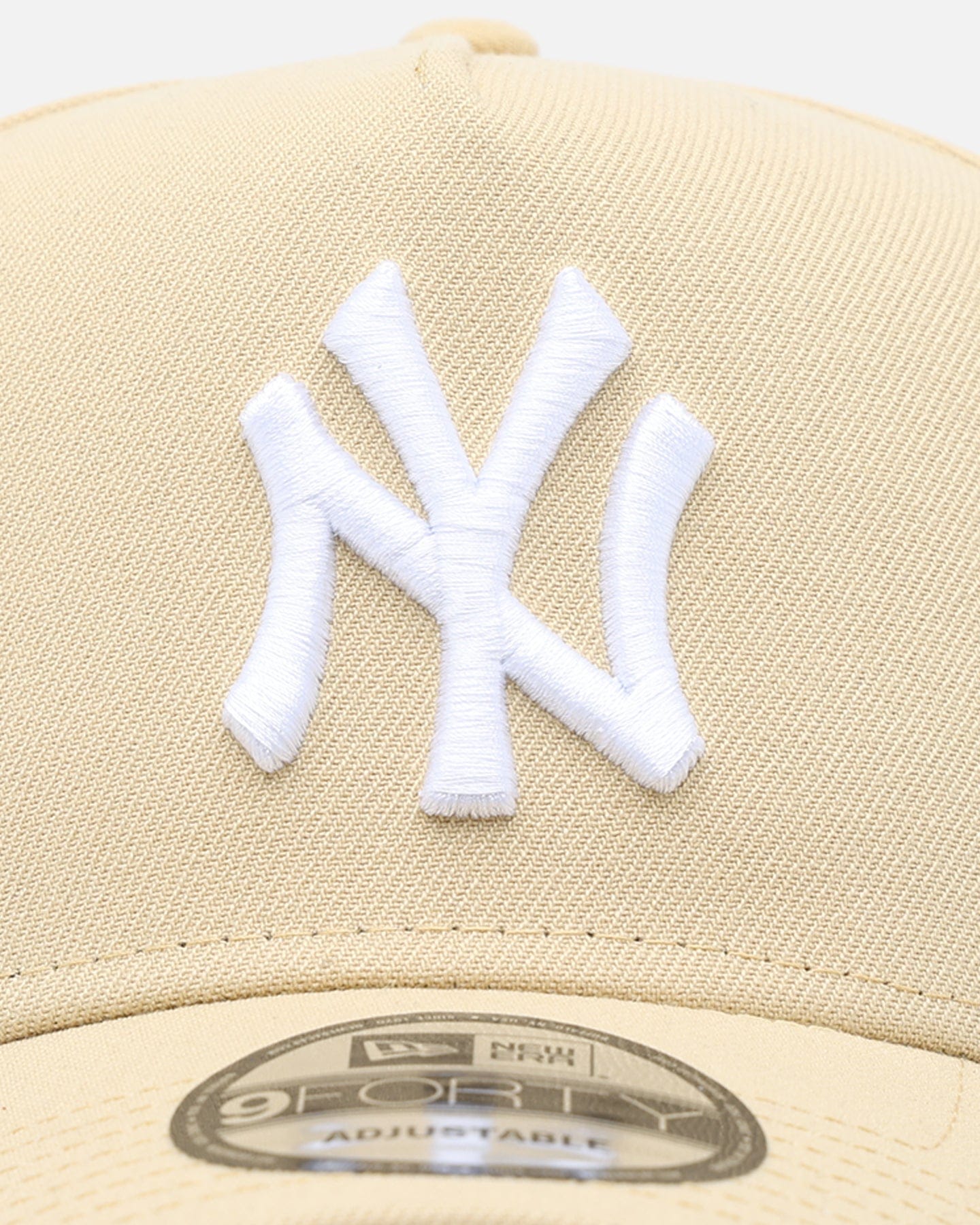 New Era New York Yankees Polychromatic 9FORTY A - Frame Snapback Vegas Gold